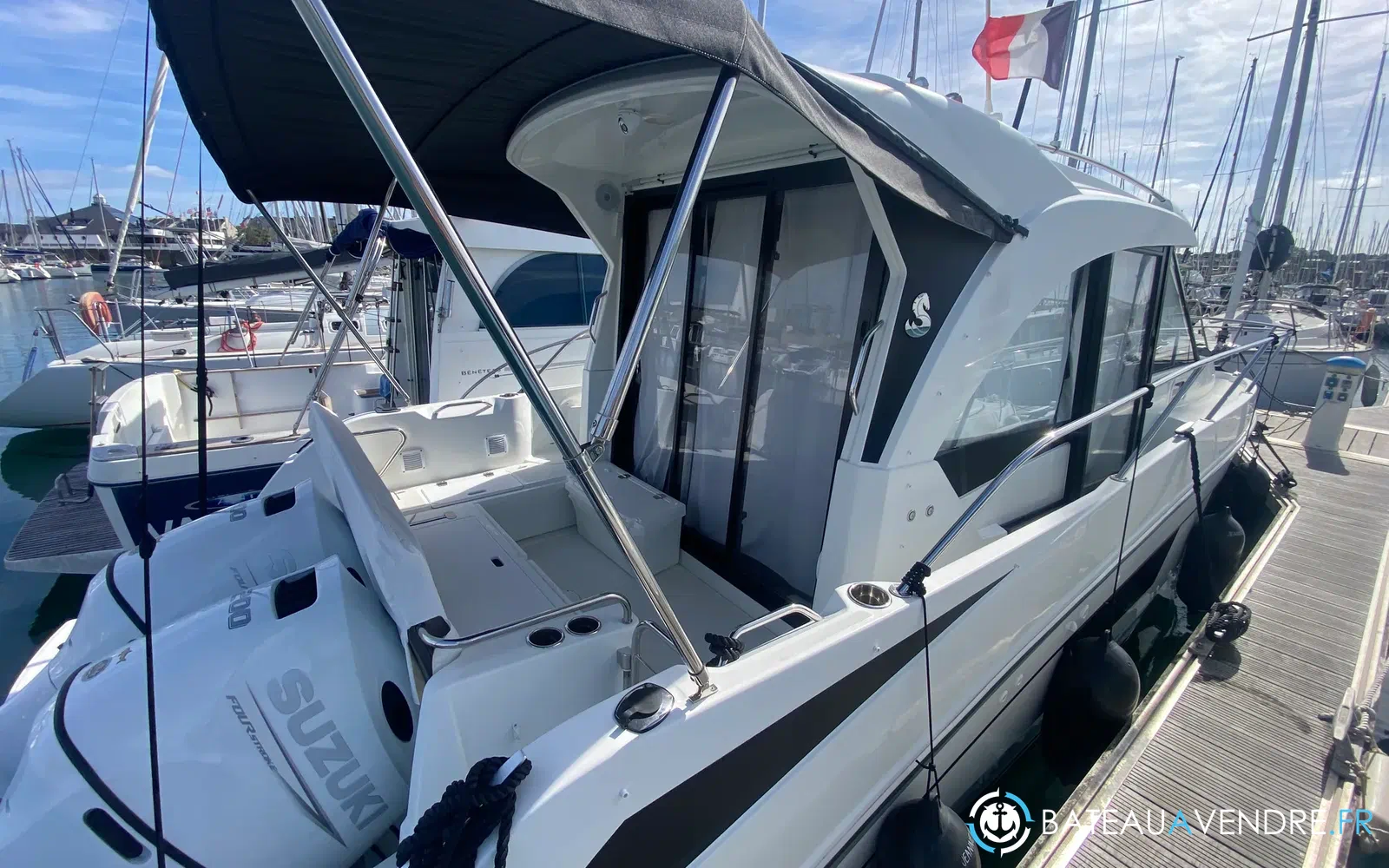 slider 5 Beneteau Antares 9 OB