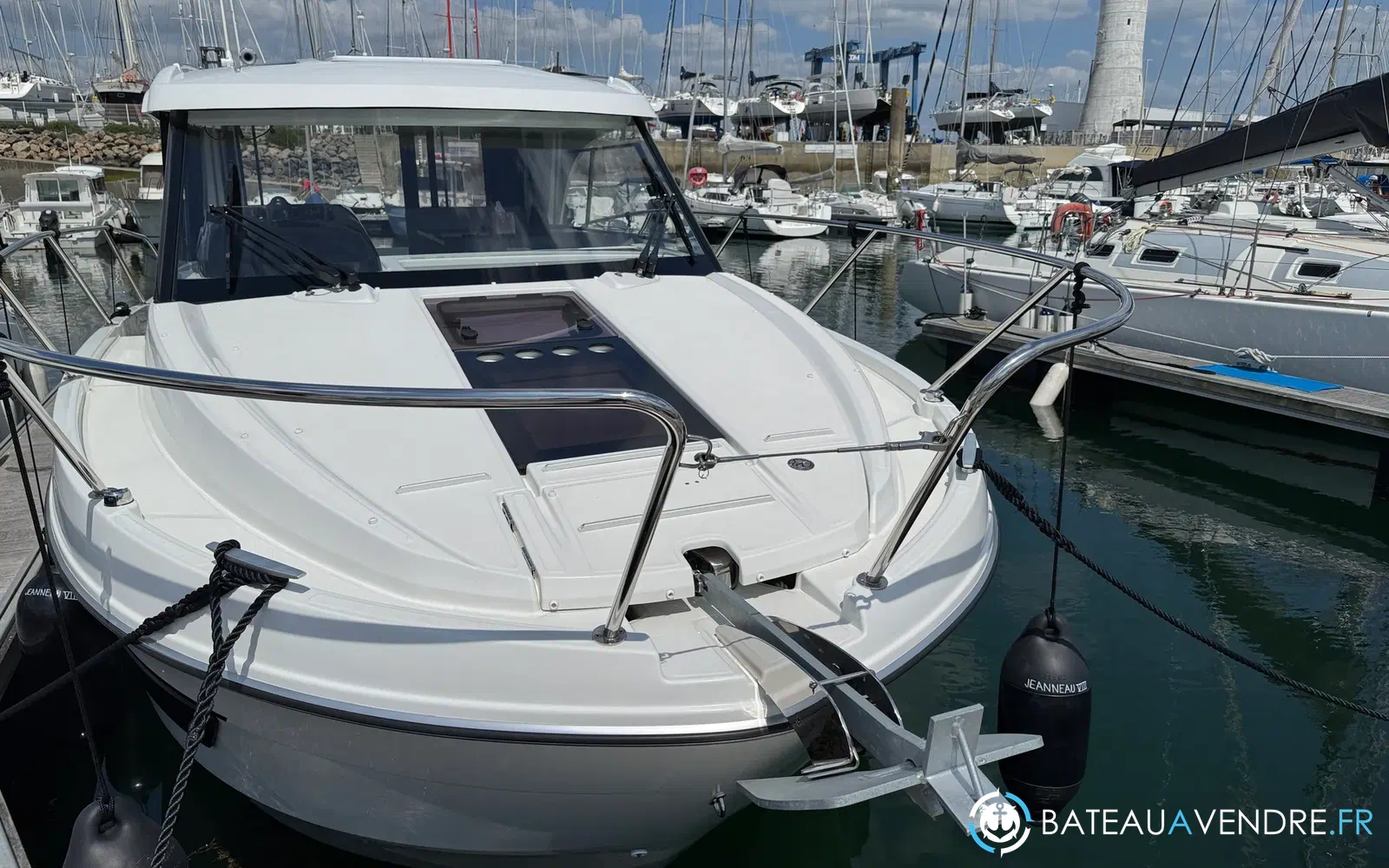slider 3 Beneteau Antares 9 OB