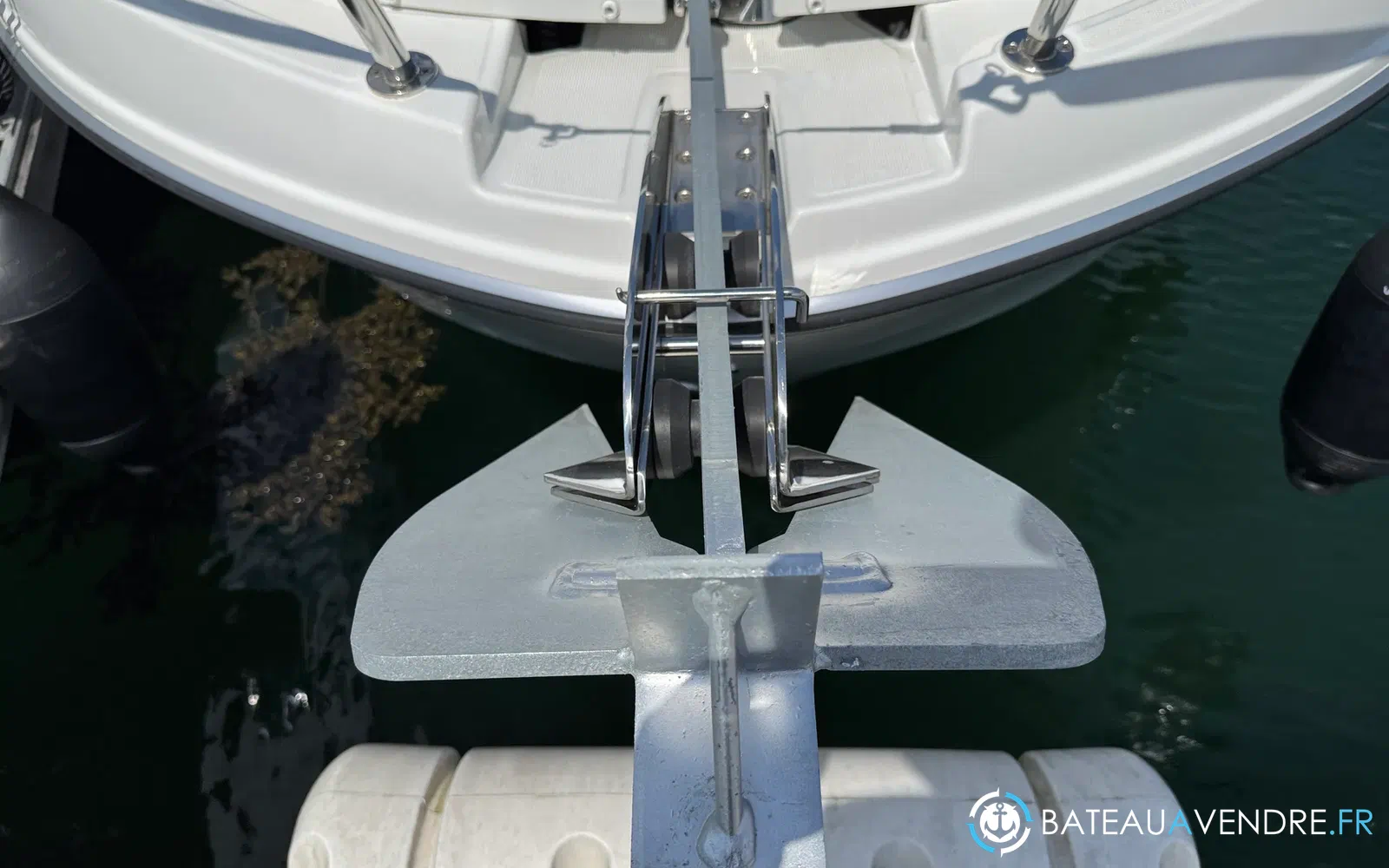 slider 33 Beneteau Antares 9 OB