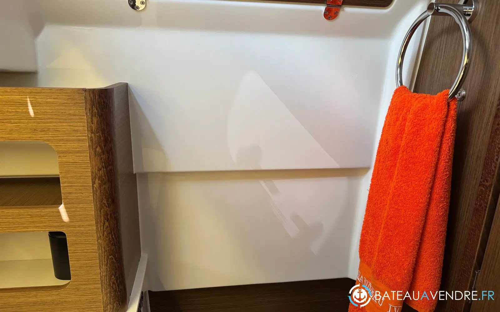 slider 38 Beneteau Antares 9 OB