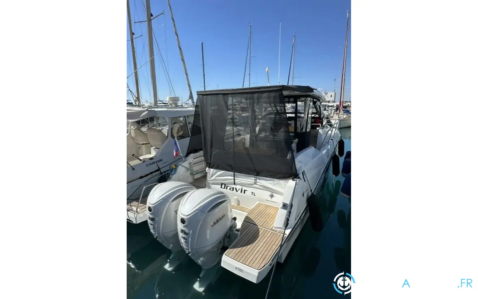 slider 26 Jeanneau Cap Camarat 10.5 WA Cap Camarat 10.5 Wa Serie 2