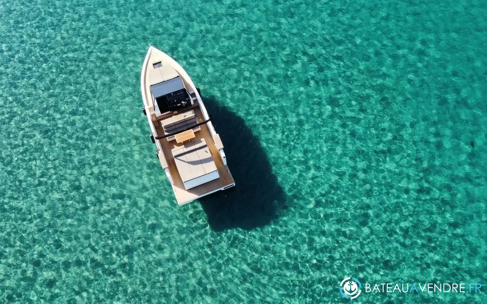 slider 1 De Antonio Yachts D33 Cruiser