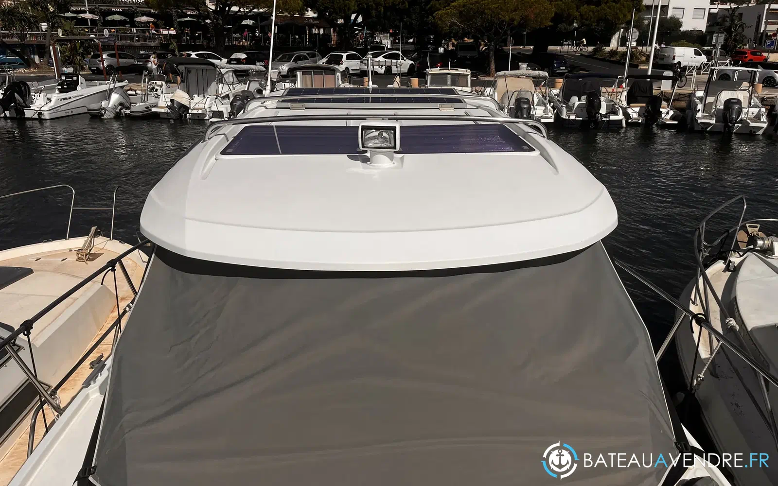 slider 2 Jeanneau Merry Fisher 895