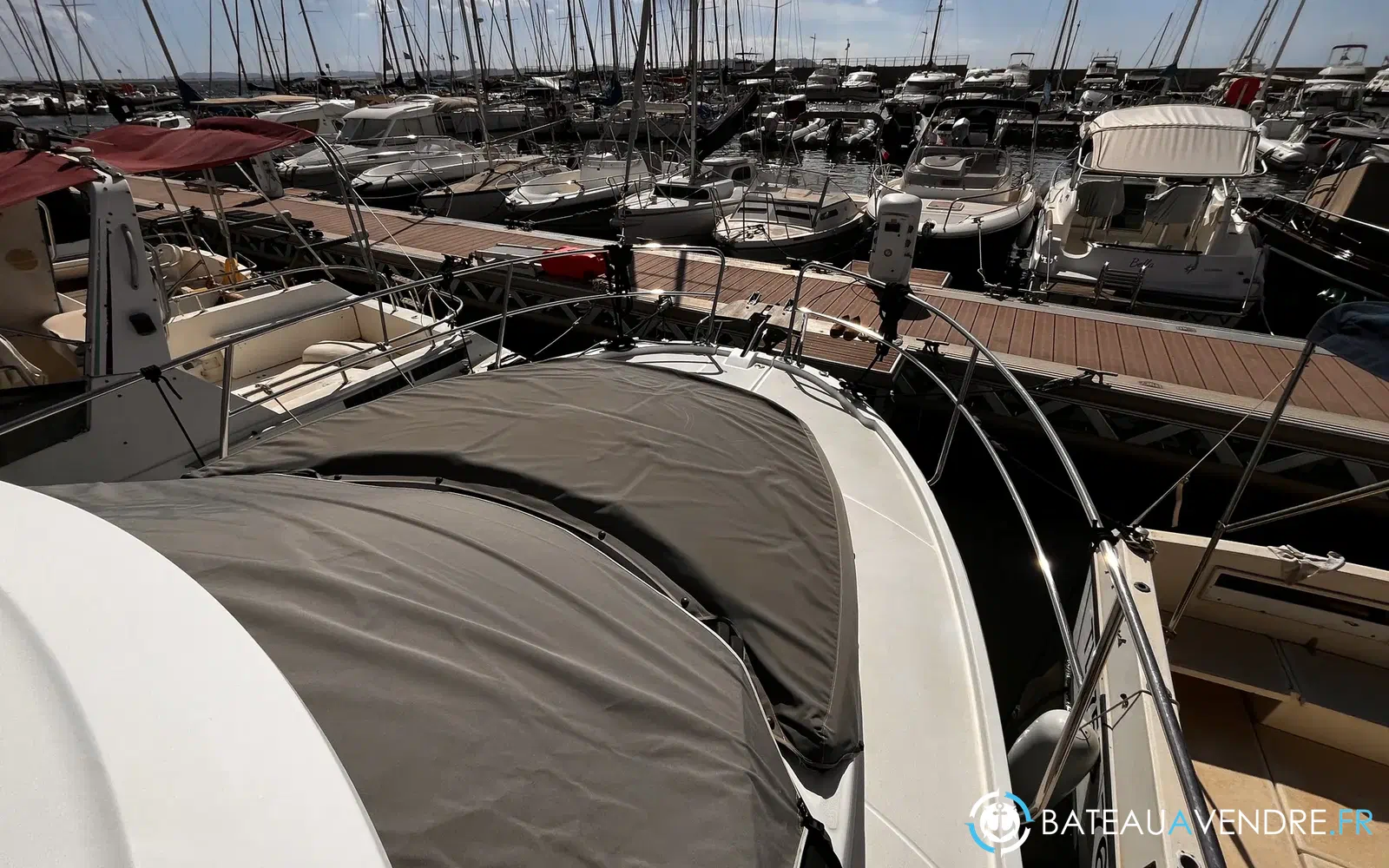 slider 3 Jeanneau Merry Fisher 895