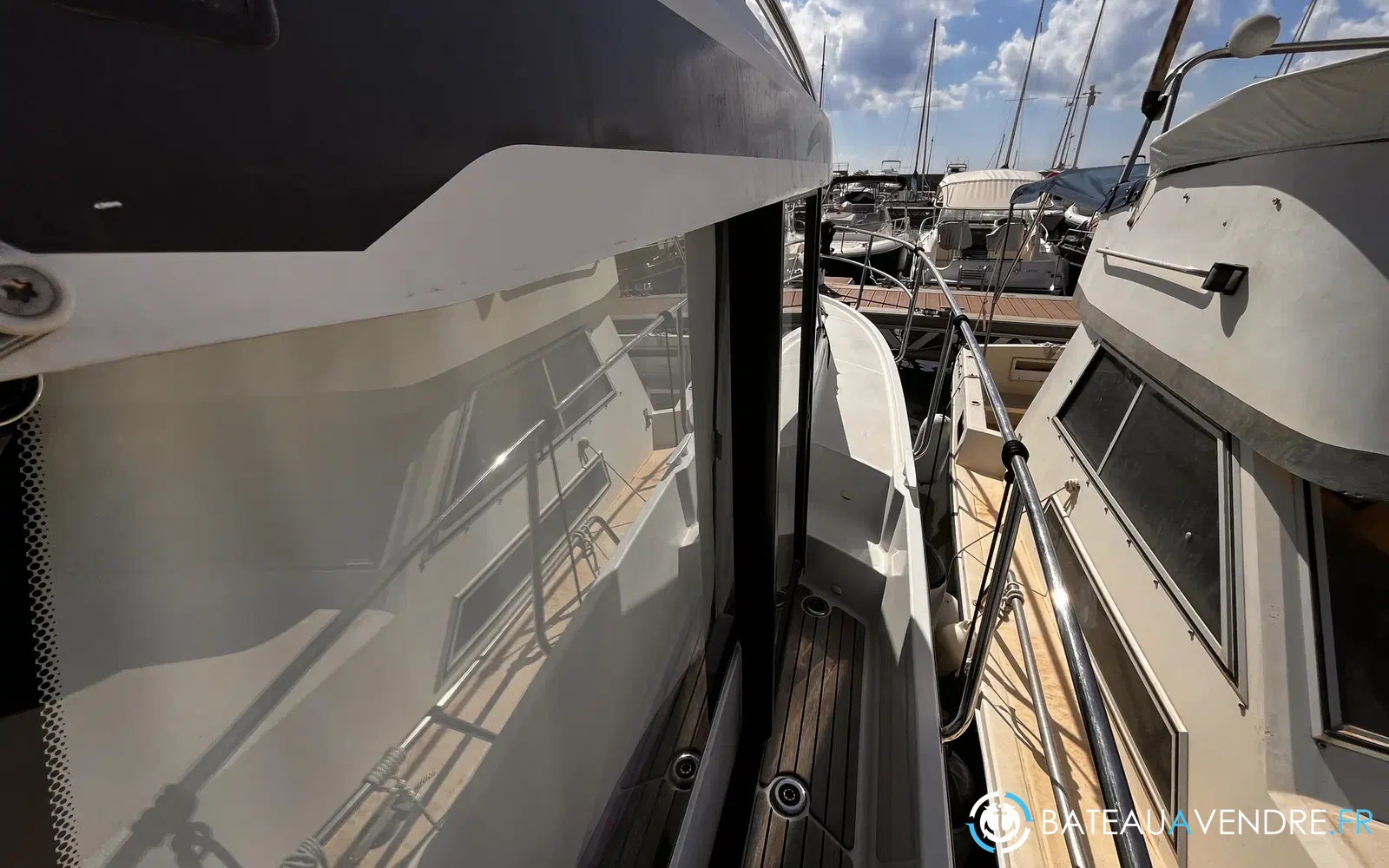 slider 5 Jeanneau Merry Fisher 895
