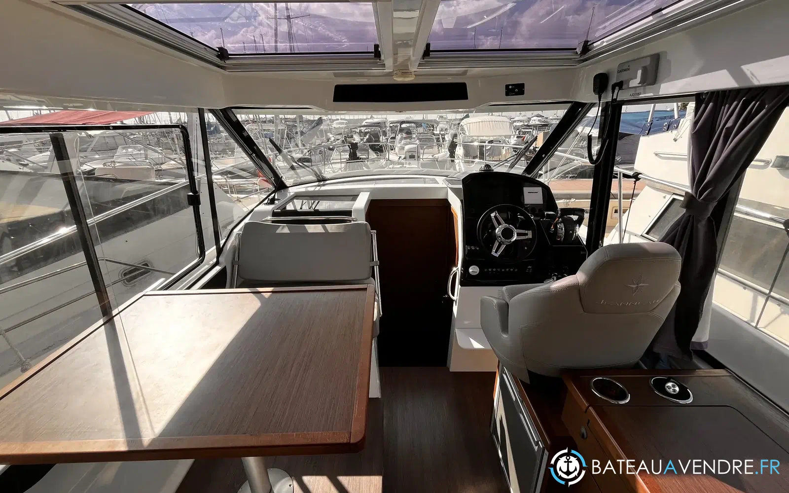 slider 8 Jeanneau Merry Fisher 895