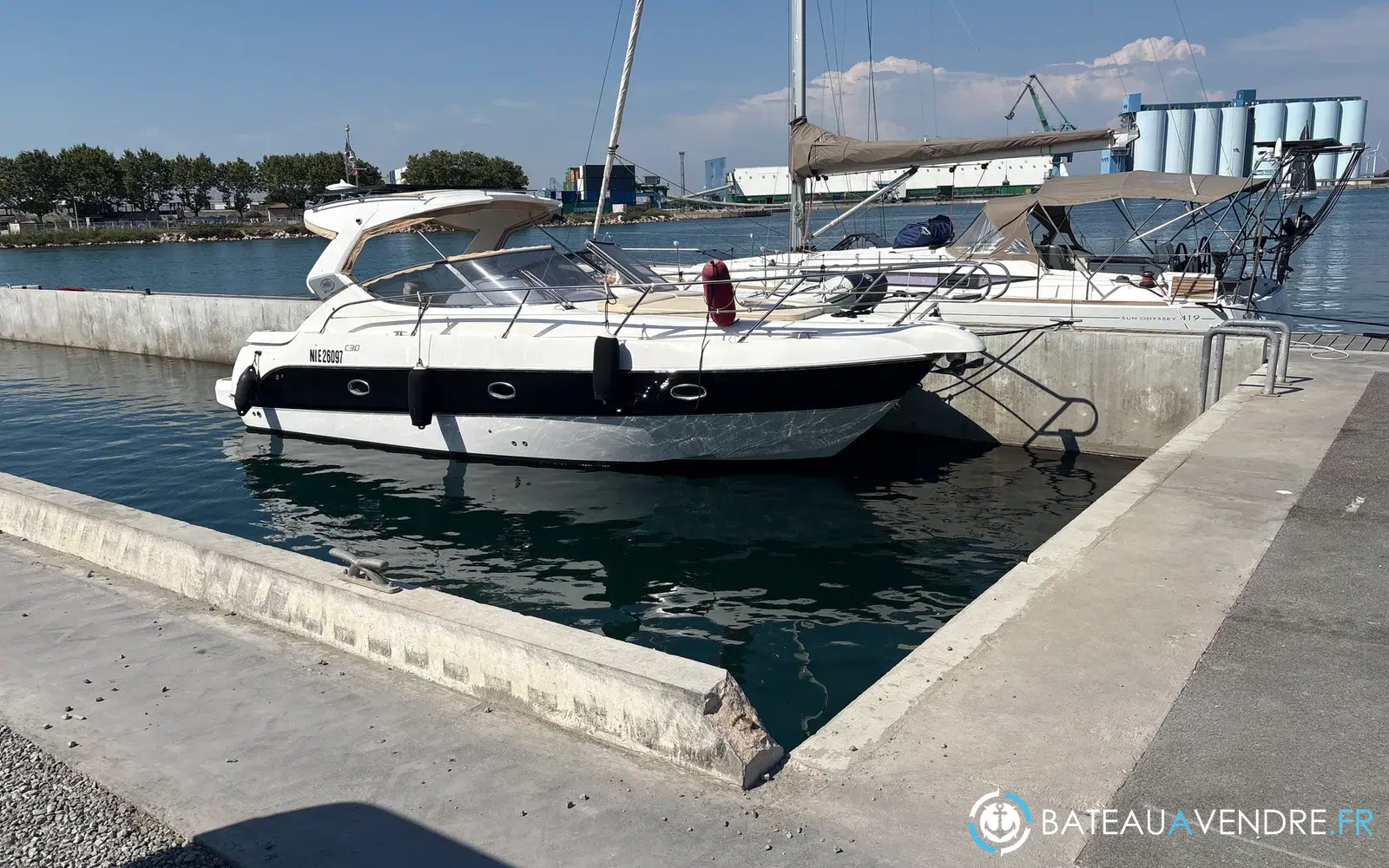 slider 11 Sessa Marine C30