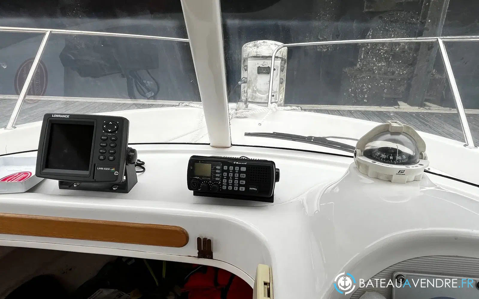 slider 11 Arvor 215
