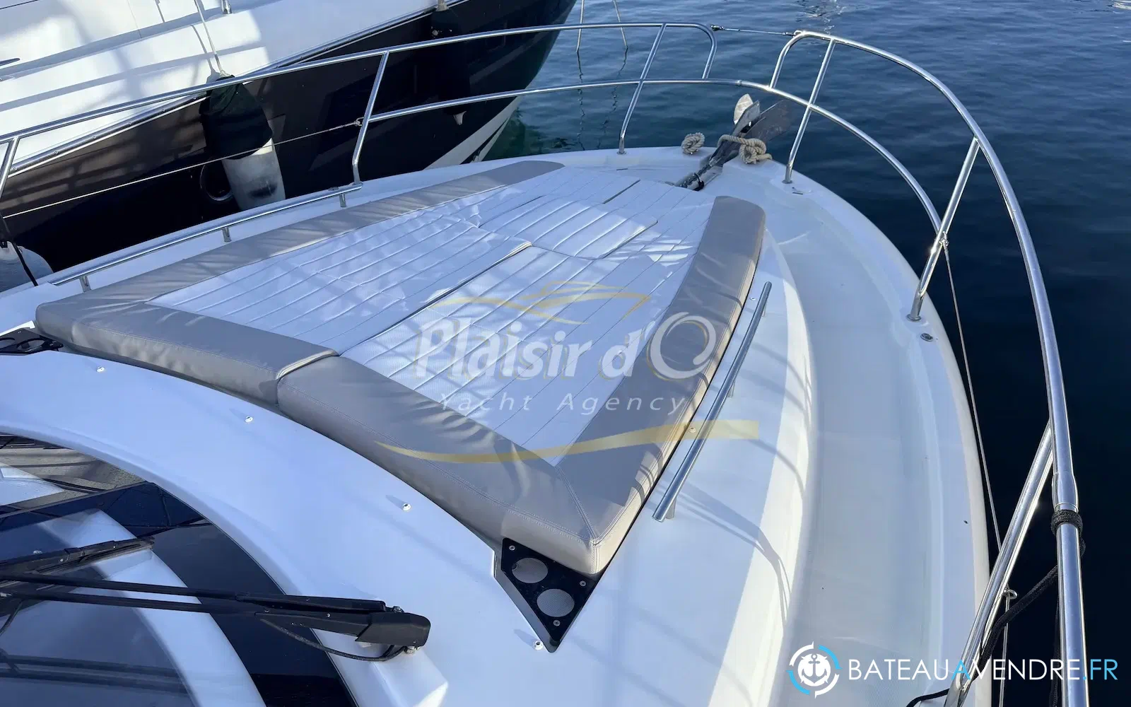 slider 20 Jeanneau Leader 36