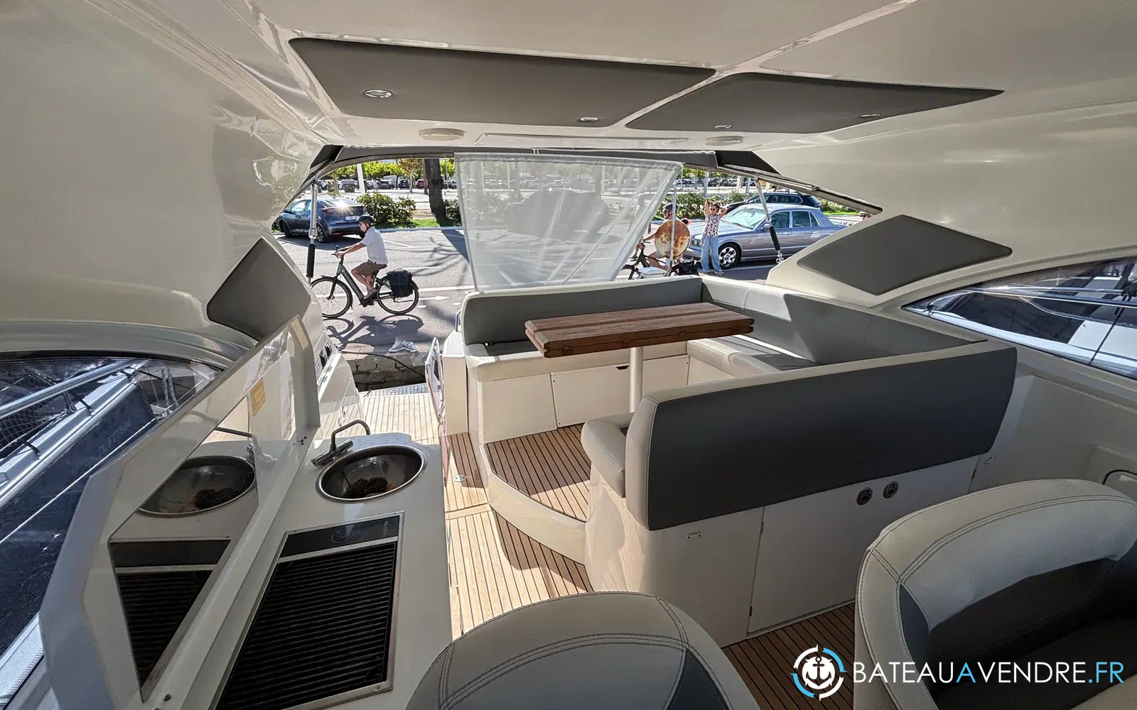 slider 13 Beneteau GT 44