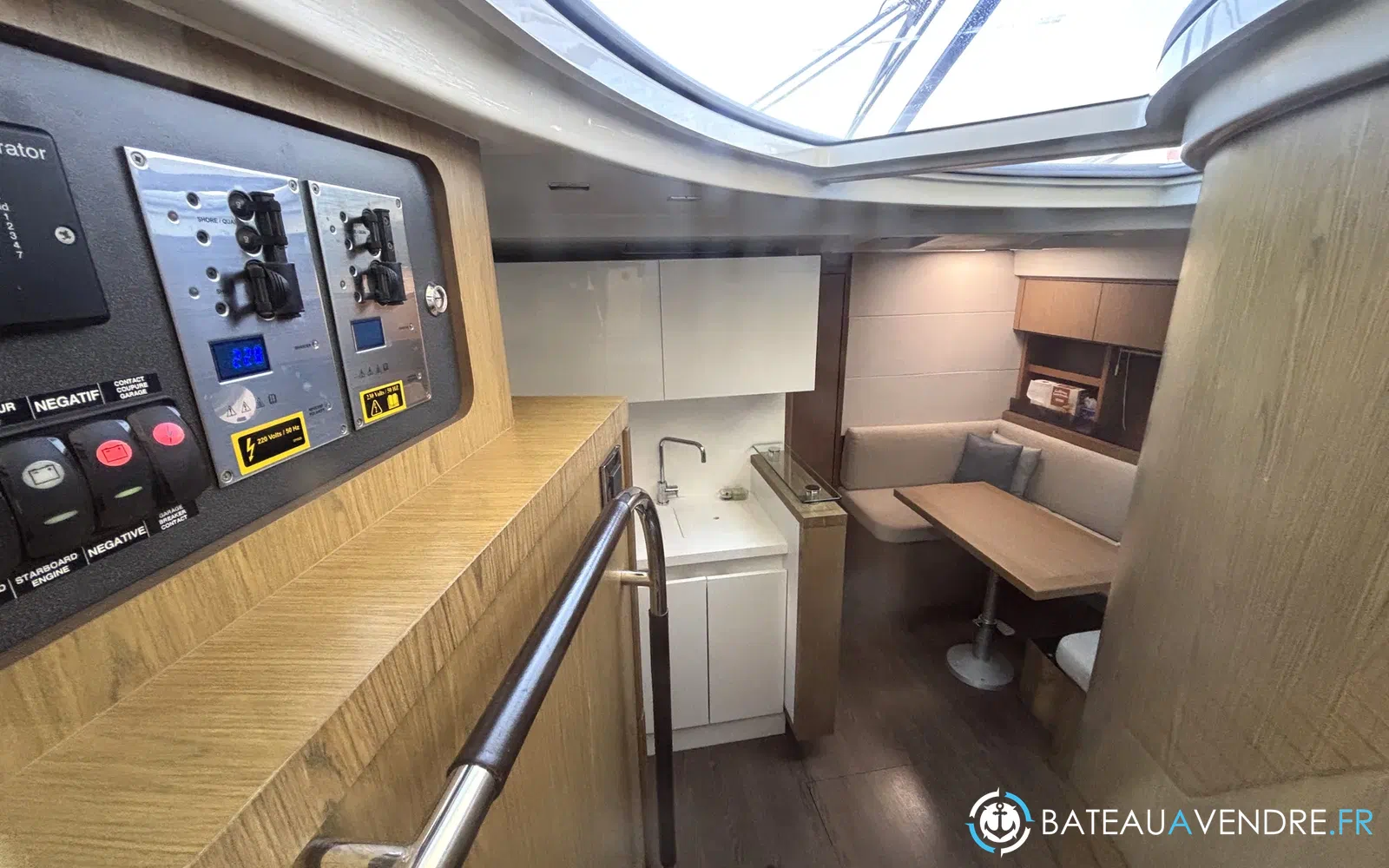 slider 14 Beneteau GT 44