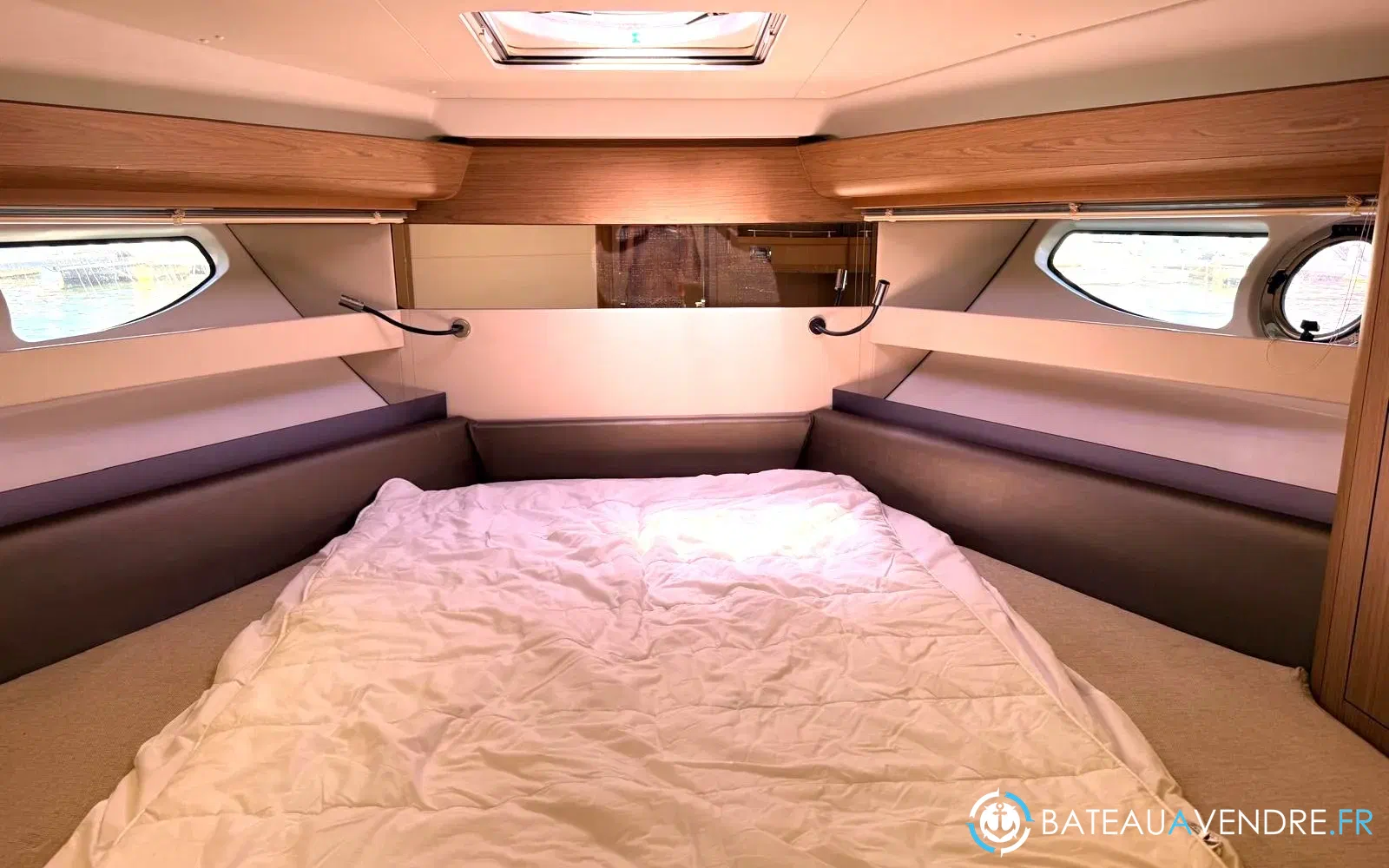 slider 22 Beneteau GT 44