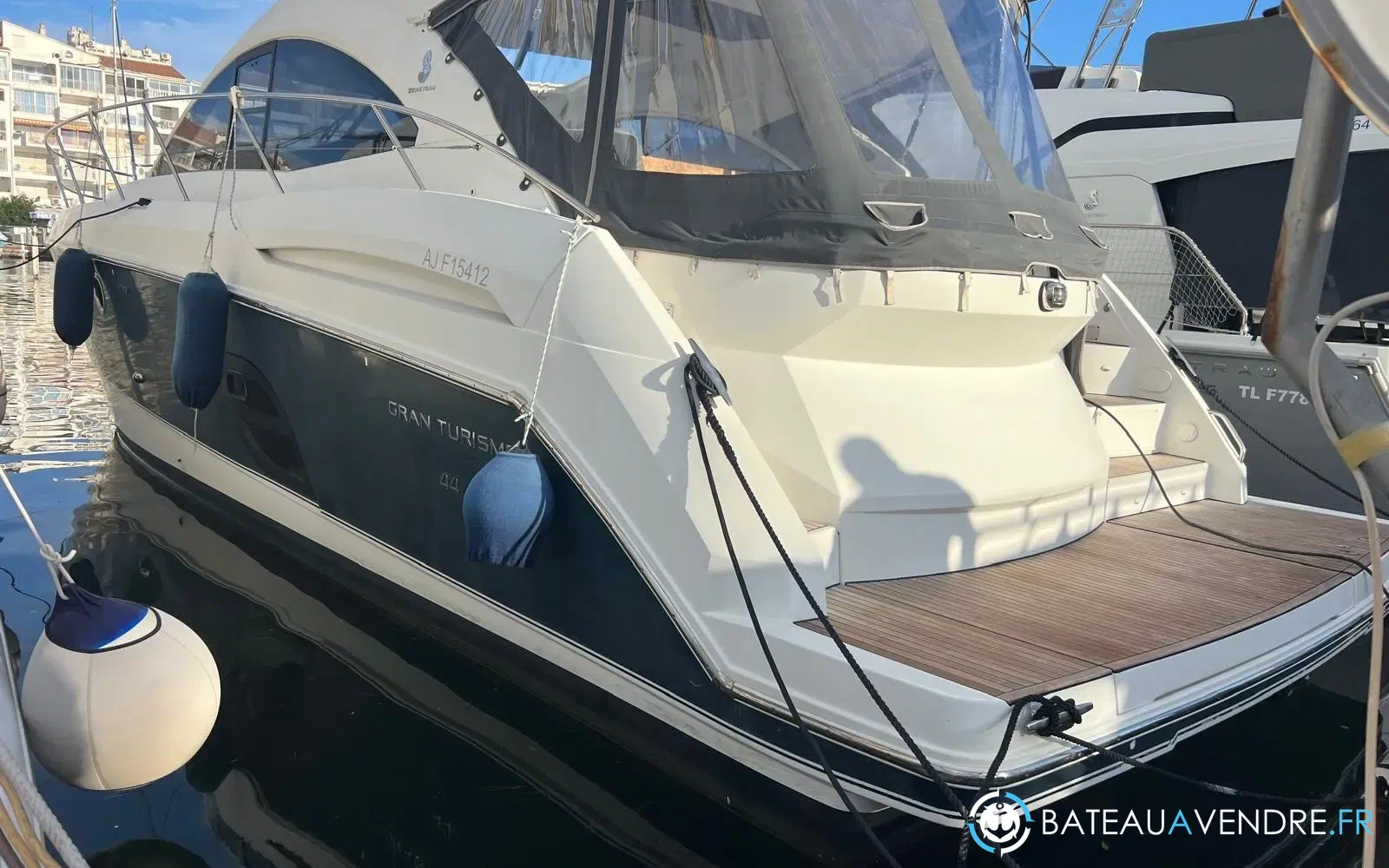 slider 23 Beneteau GT 44