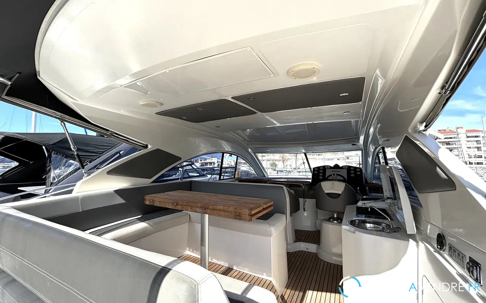 slider 6 Beneteau GT 44