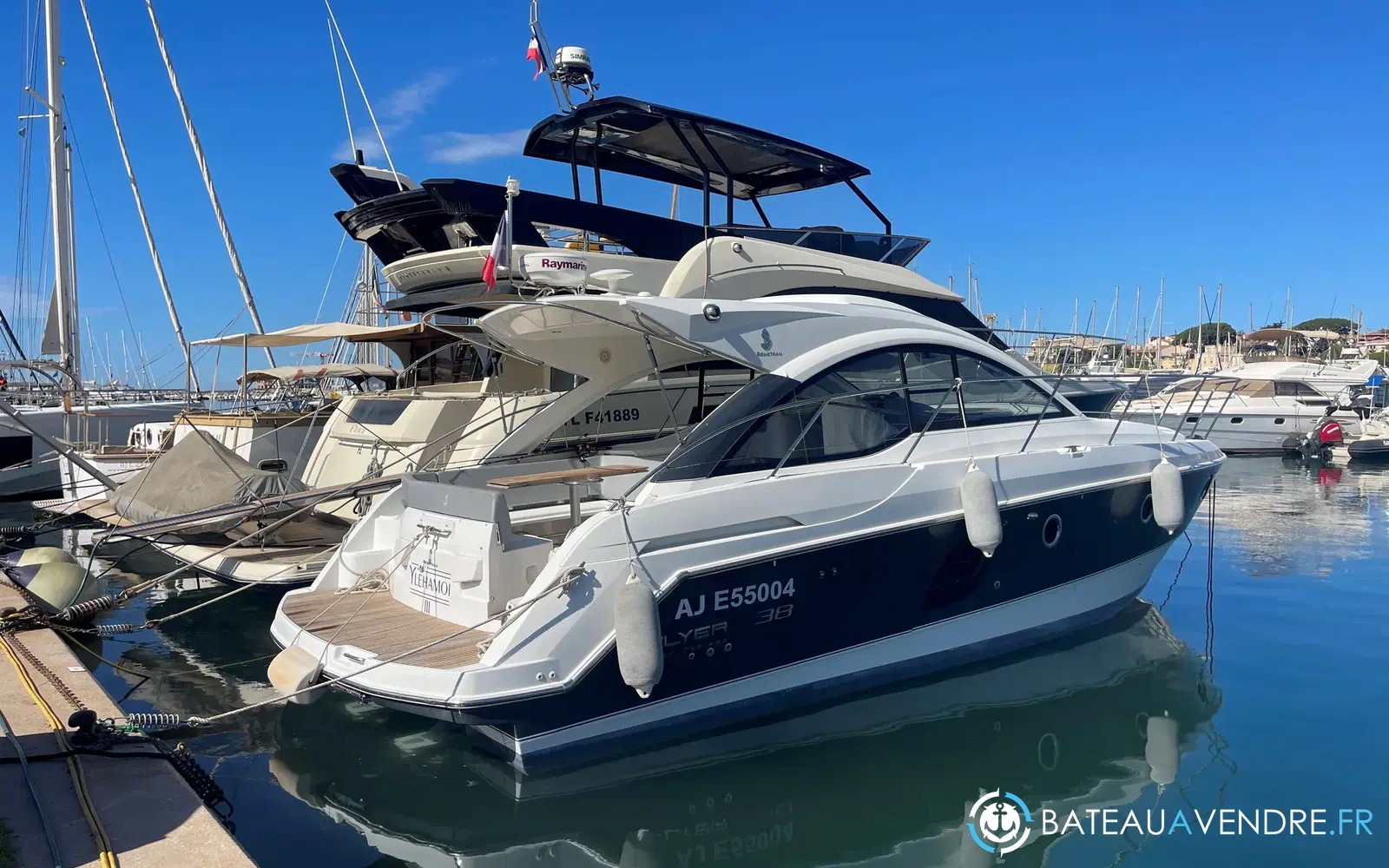 slider 0 Beneteau Flyer Gran Turismo 38