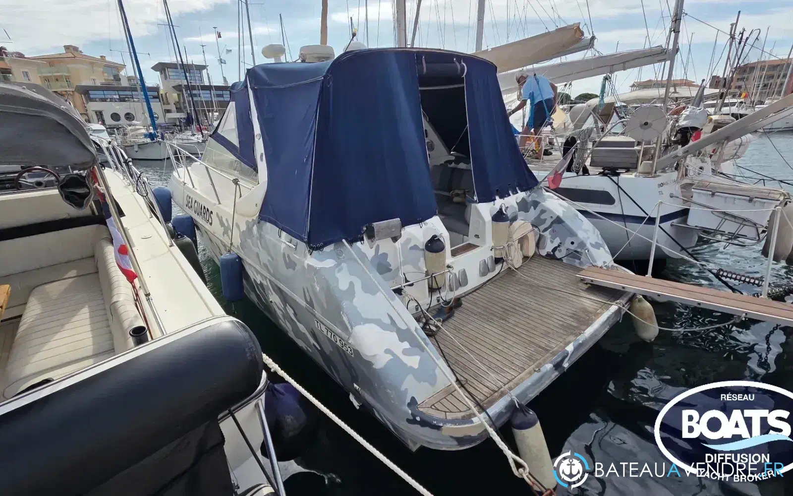 slider 0 Beneteau Flyer 10