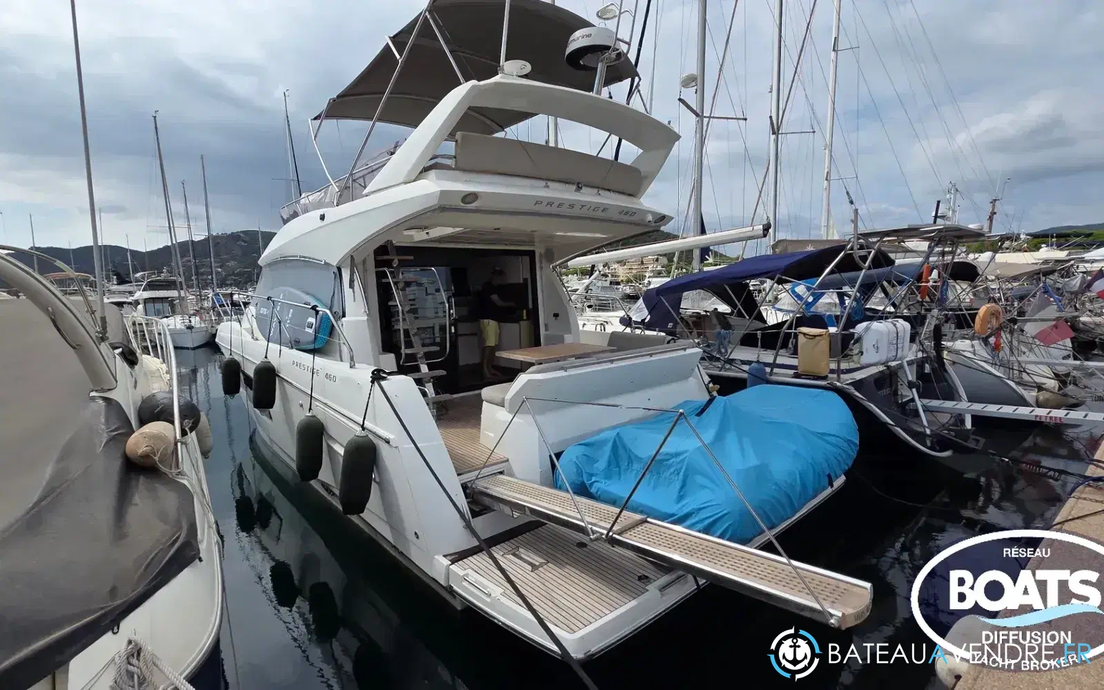 slider 0 Jeanneau Prestige 460 Fly