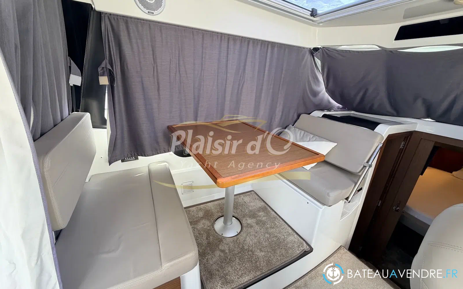 slider 15 Jeanneau Merry Fisher 895