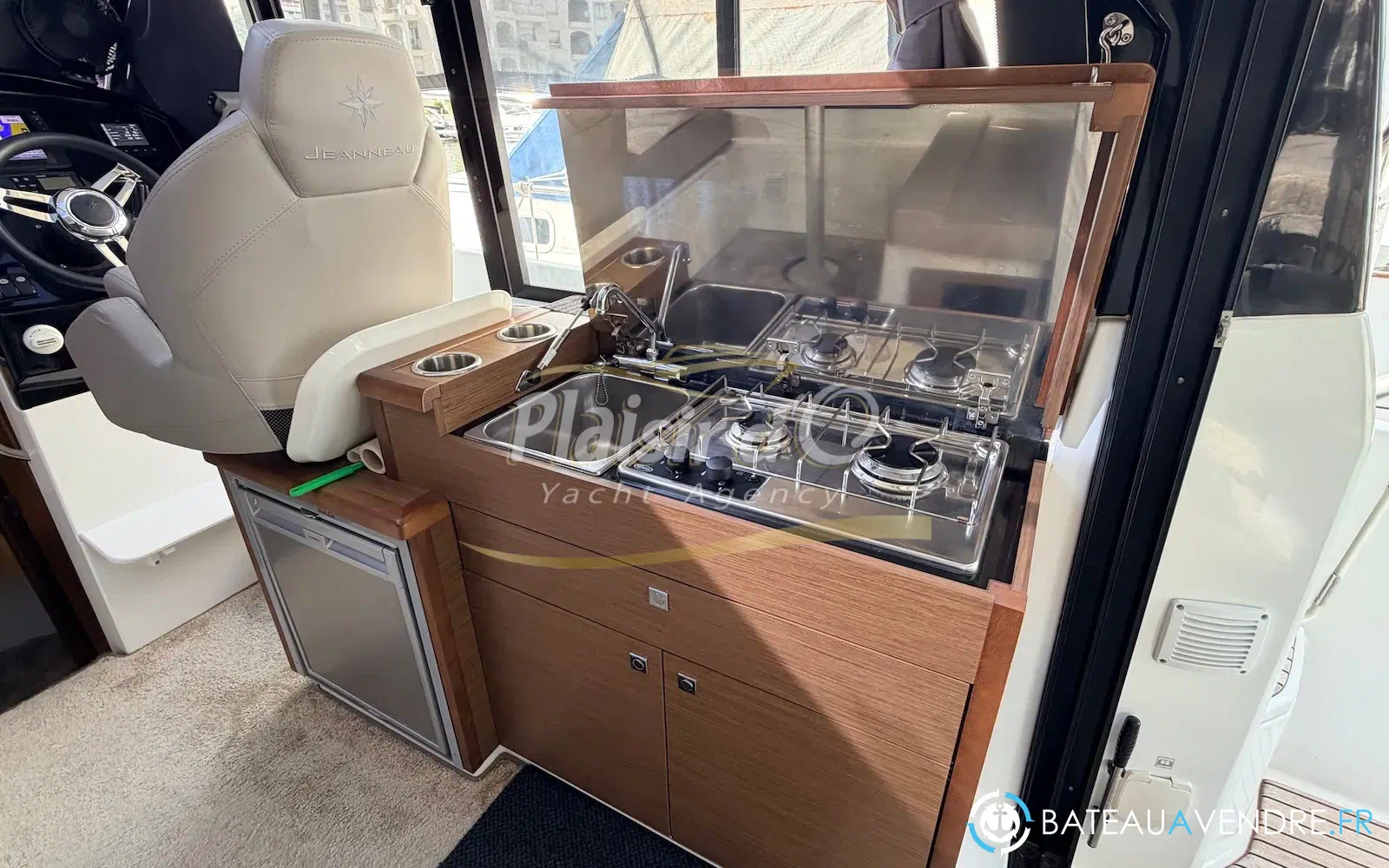 slider 16 Jeanneau Merry Fisher 895