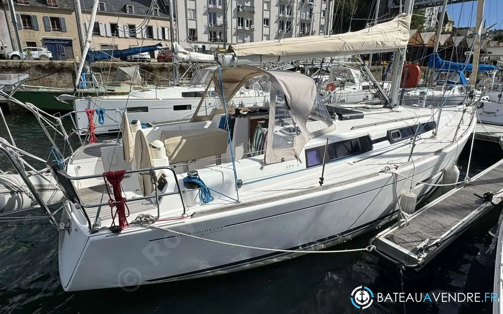 slider 4 Dufour 375 Grand Large