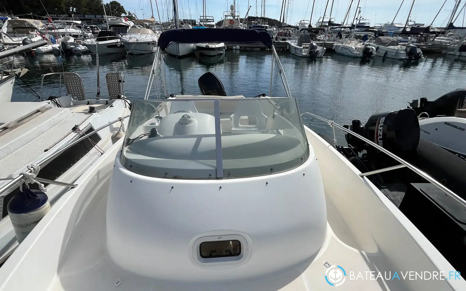 slider 6 Jeanneau Cap Camarat 755 WA