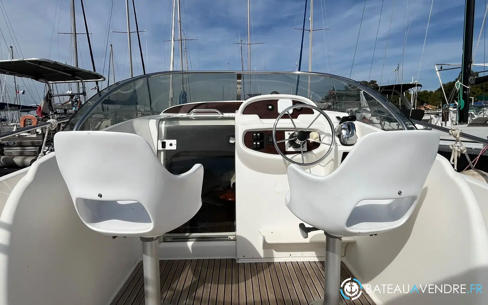 slider 12 Jeanneau Cap Camarat 755 WA