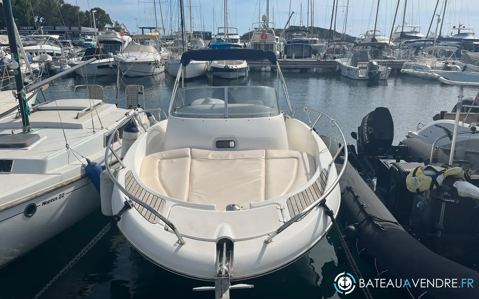 slider 3 Jeanneau Cap Camarat 755 WA
