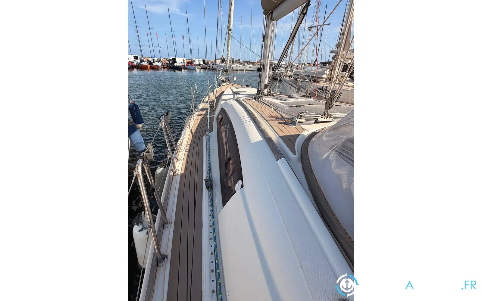 slider 10 Beneteau Oceanis 43