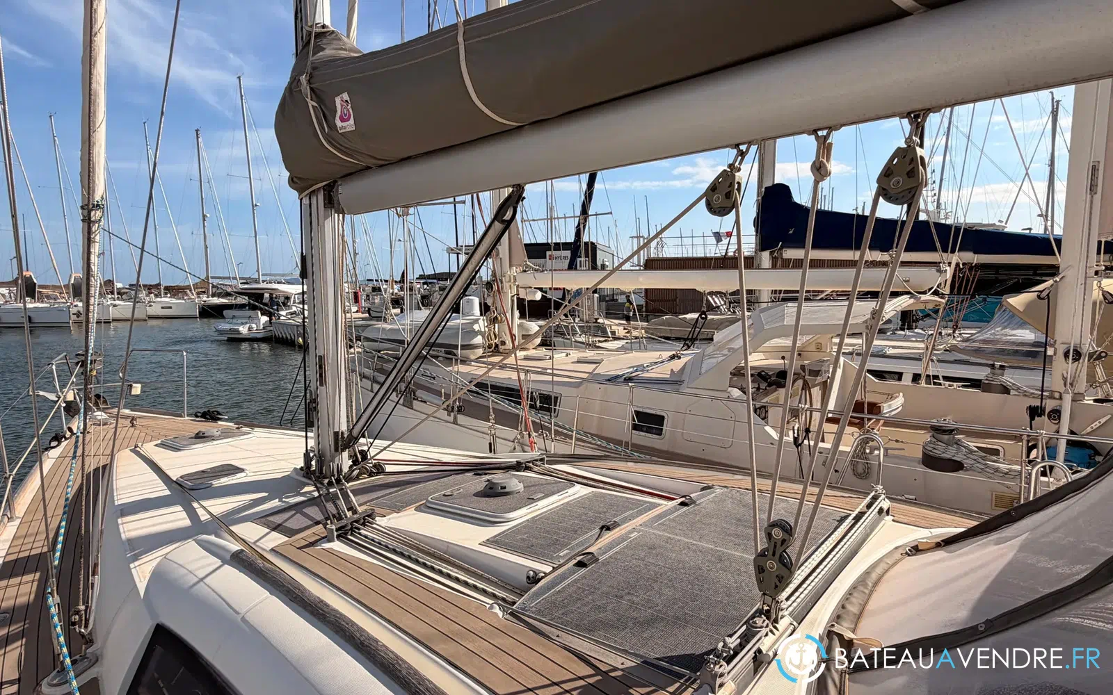 slider 15 Beneteau Oceanis 43