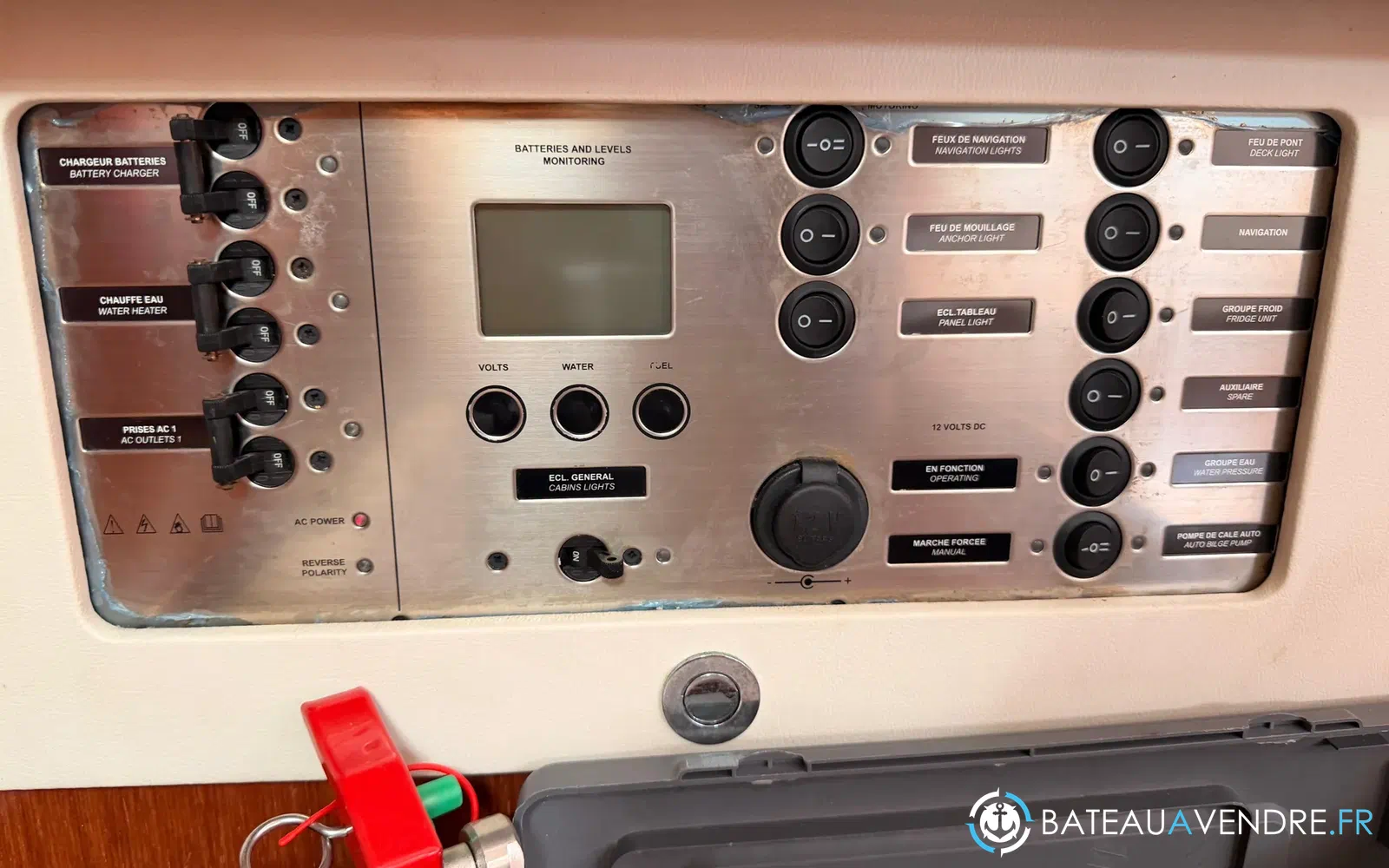 slider 32 Beneteau Oceanis 43