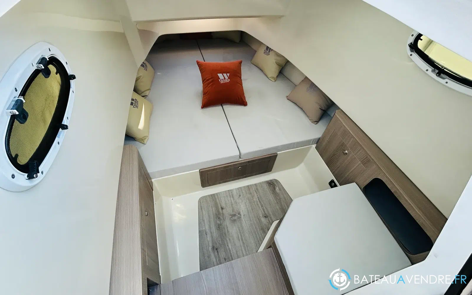slider 13 Tiger Marine Infinity 280