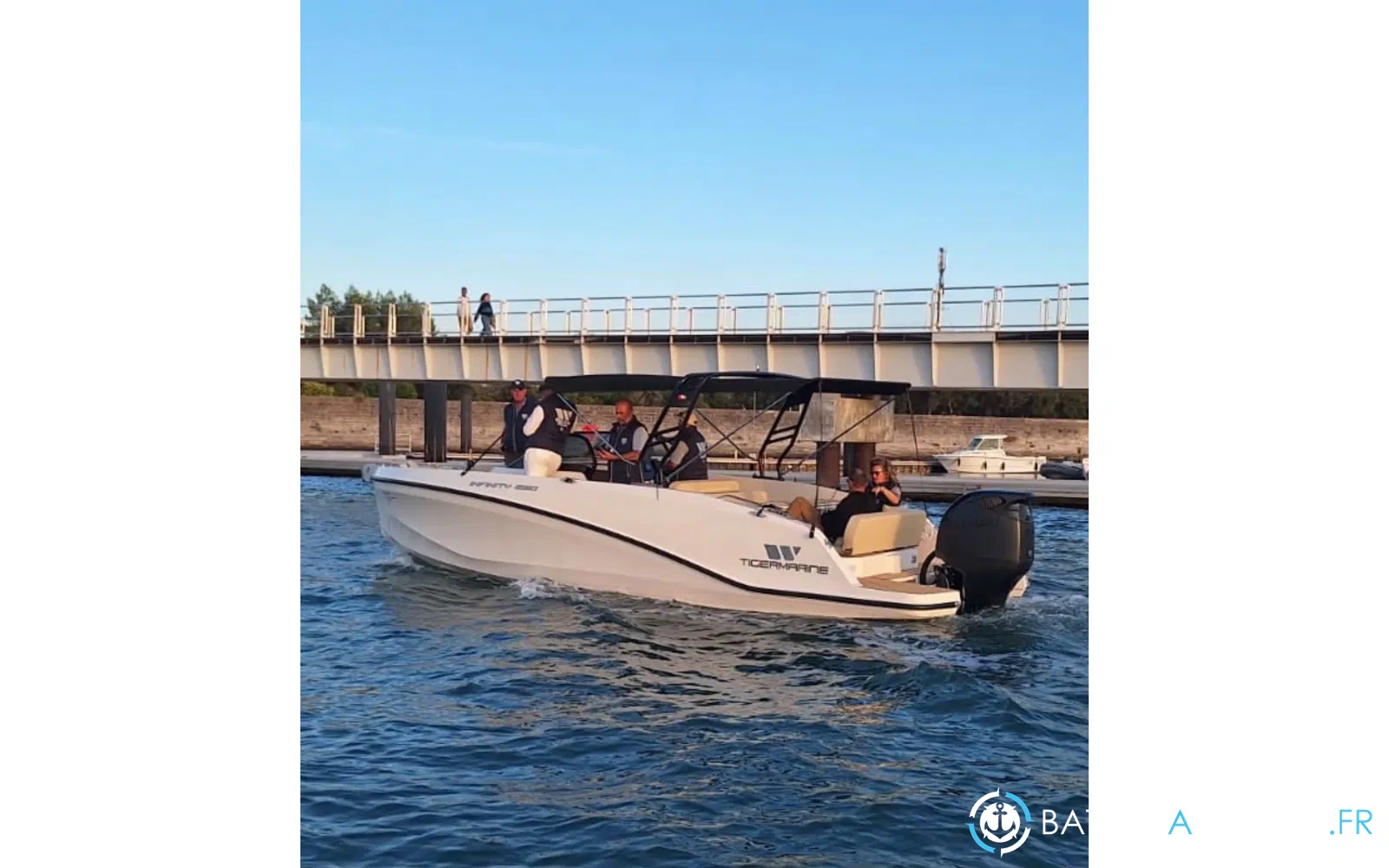 slider 1 Tiger Marine Infinity 280