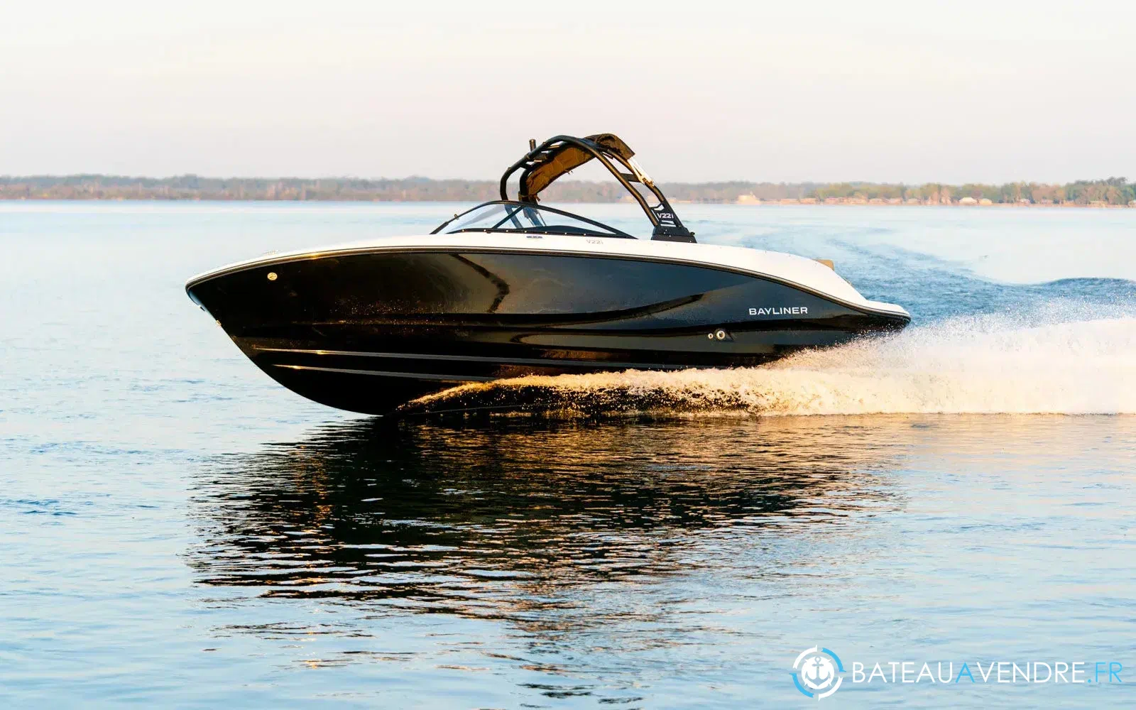 slider 0 Bayliner V22i