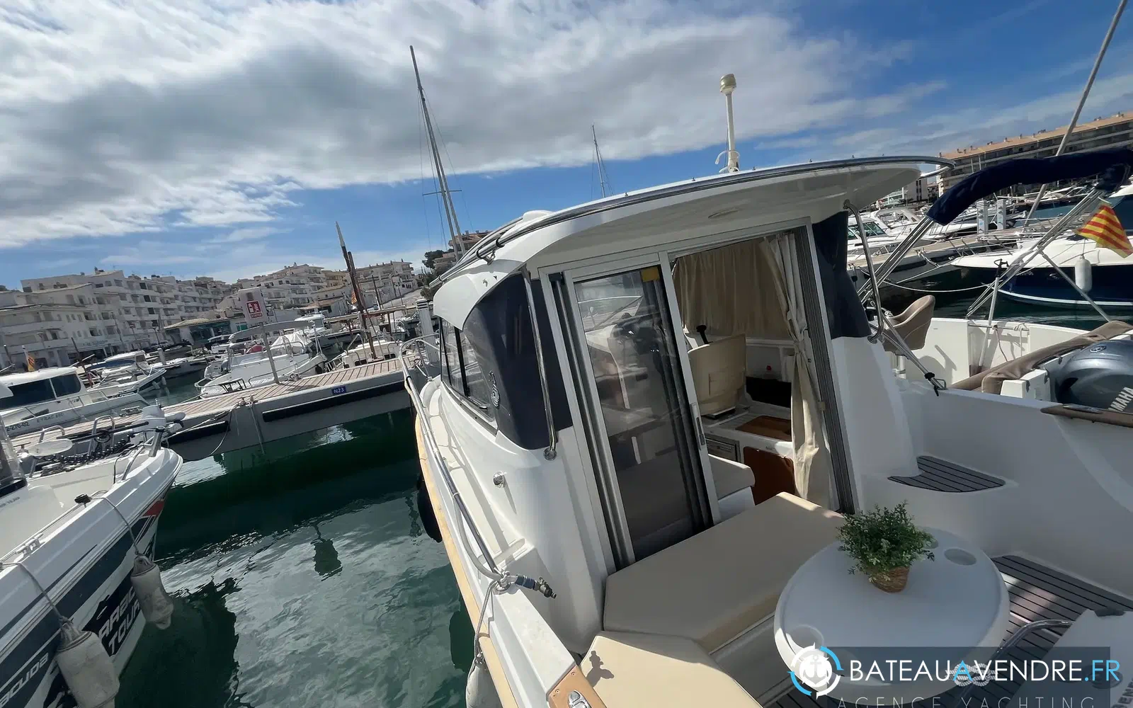 slider 15 Beneteau Antares 780 HB