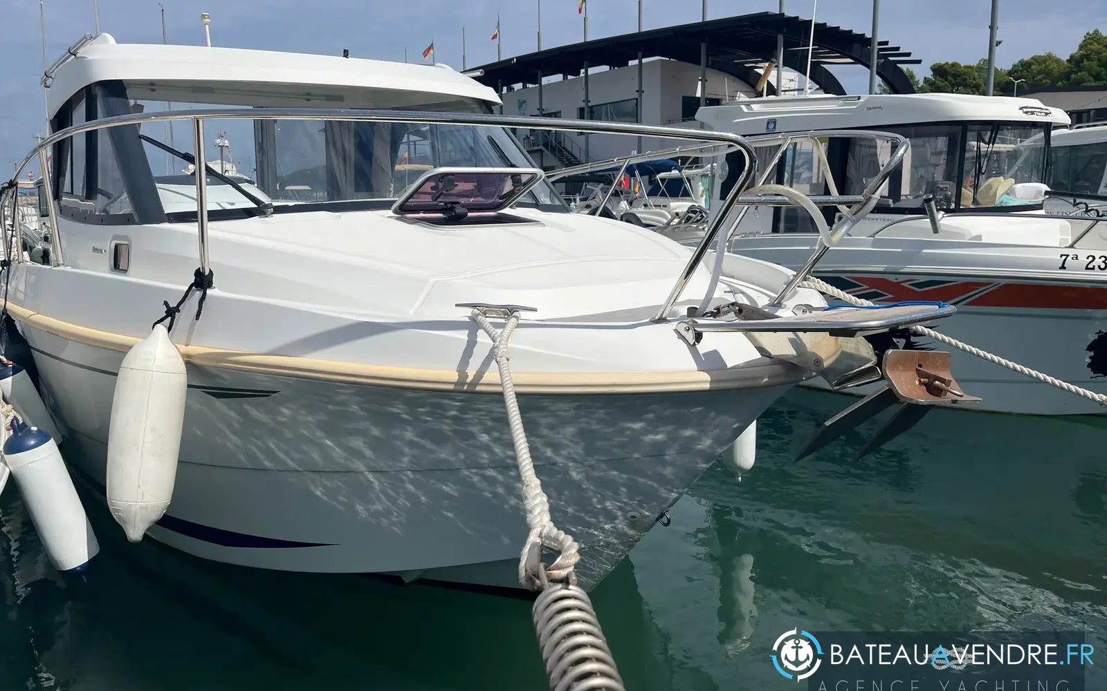 slider 2 Beneteau Antares 780 HB