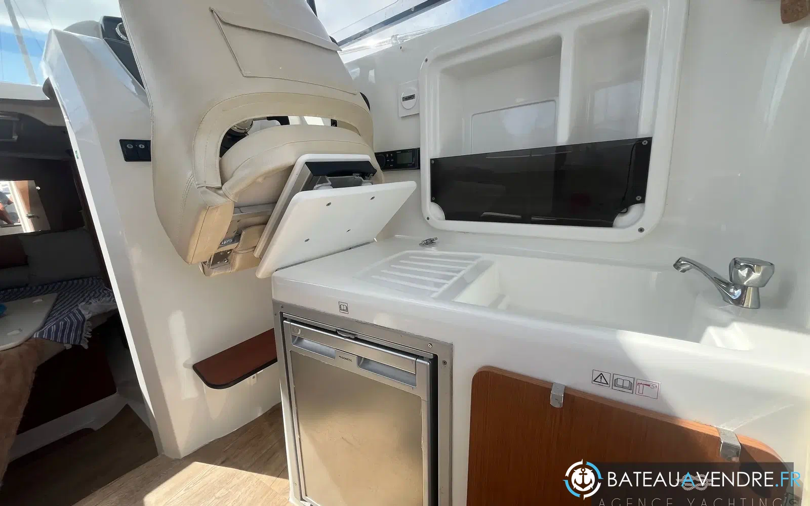 slider 7 Beneteau Antares 780 HB