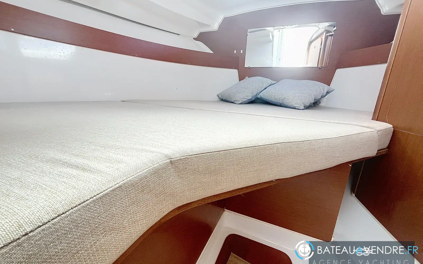 slider 8 Beneteau Antares 780 HB