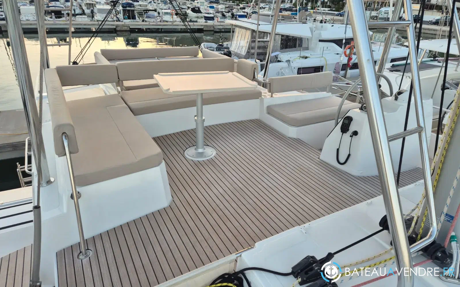 slider 21 Bali Catamarans 4 6 OPEN SPACE-TITAN III