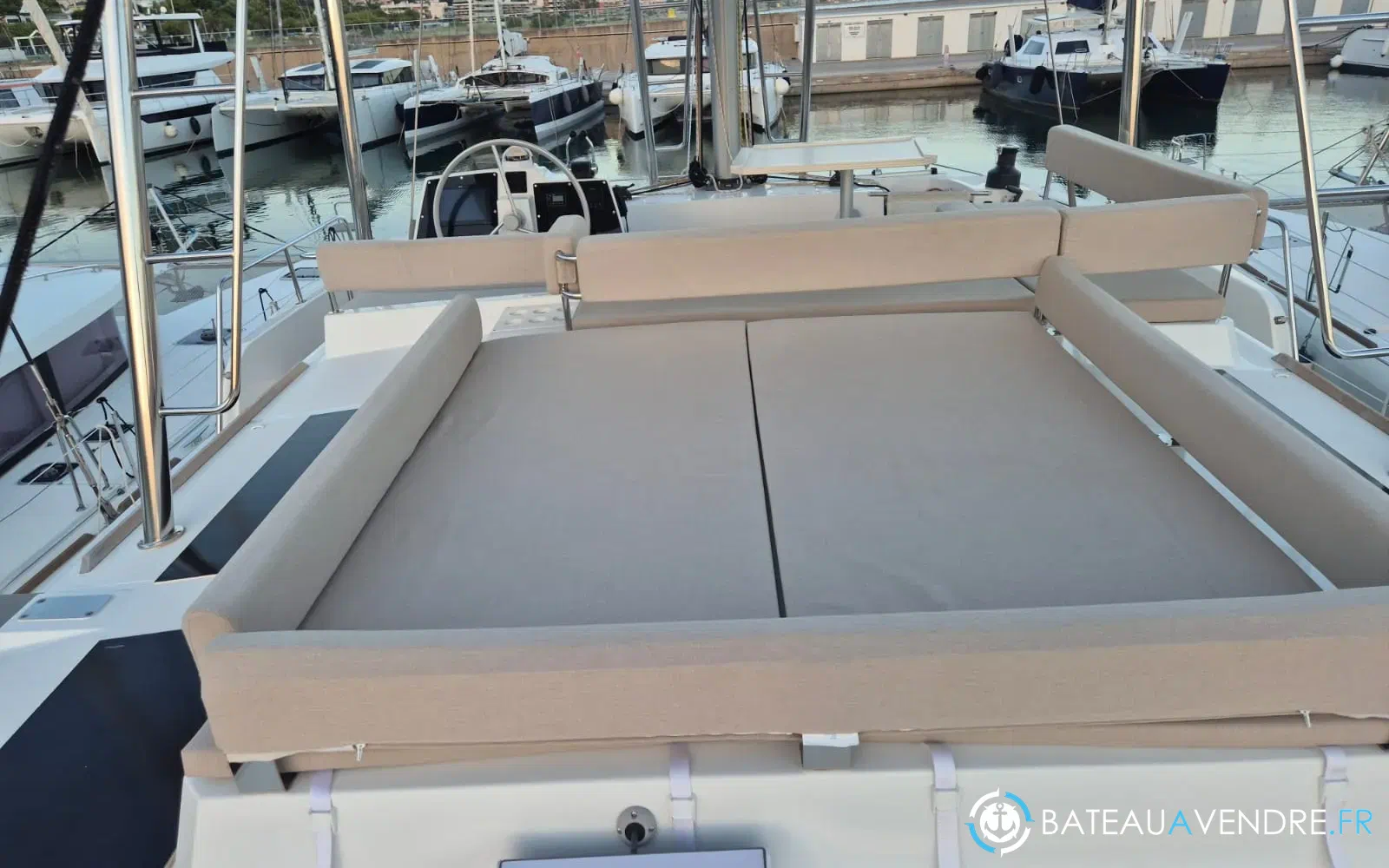 slider 24 Bali Catamarans 4 6 OPEN SPACE-TITAN III