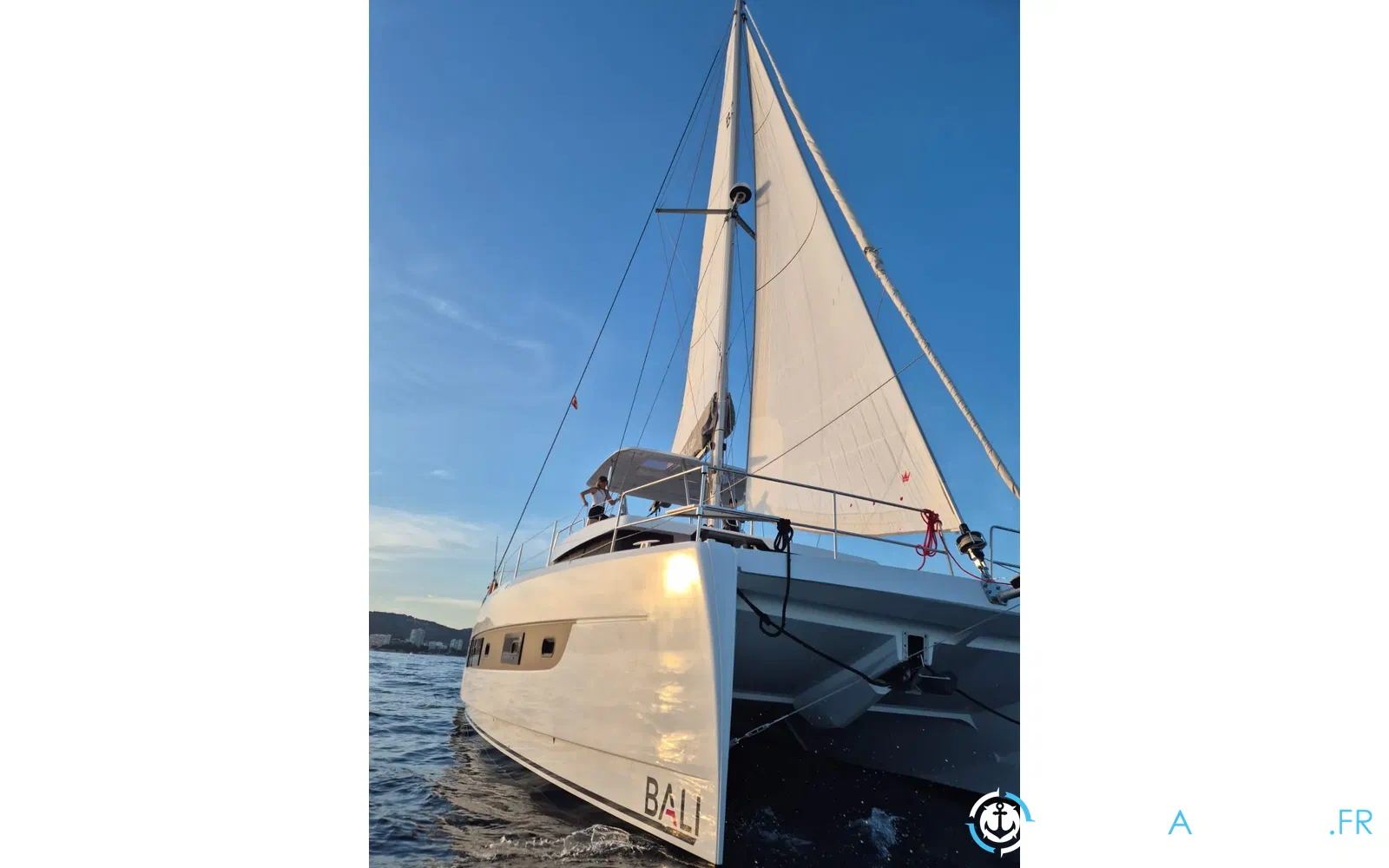 slider 7 Bali Catamarans 4 6 OPEN SPACE-TITAN III