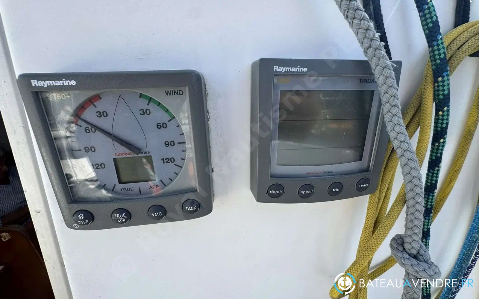 slider 12 Beneteau First 260 Spirit
