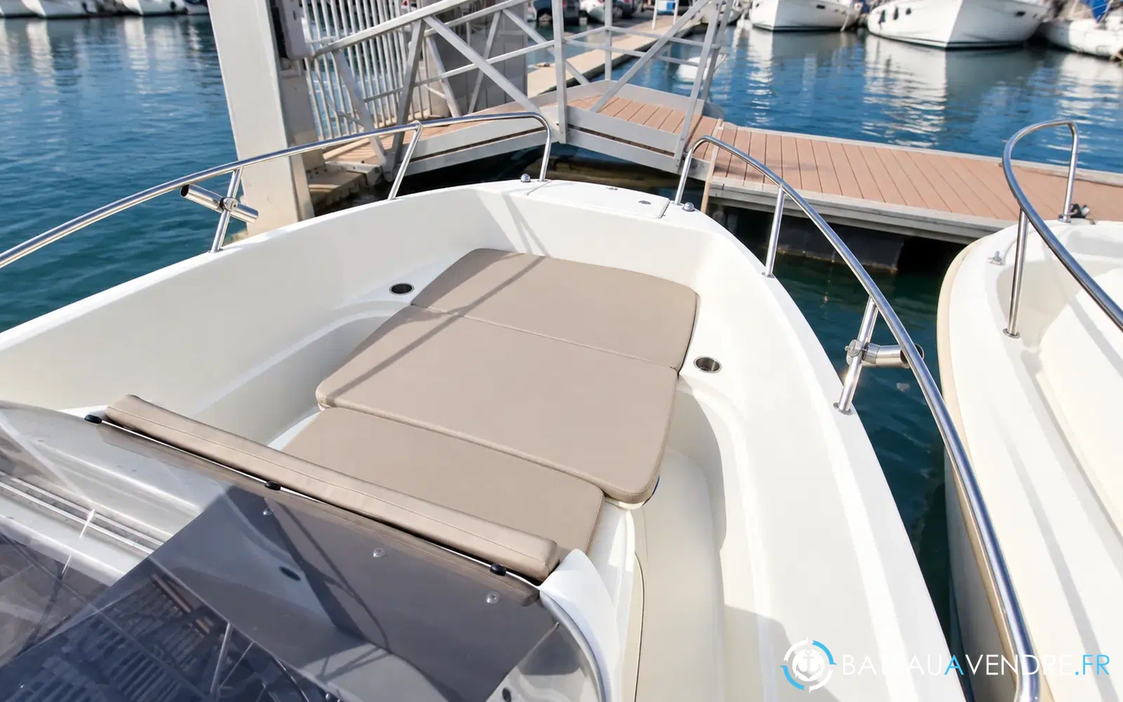 slider 7 Quicksilver Activ 675 Open