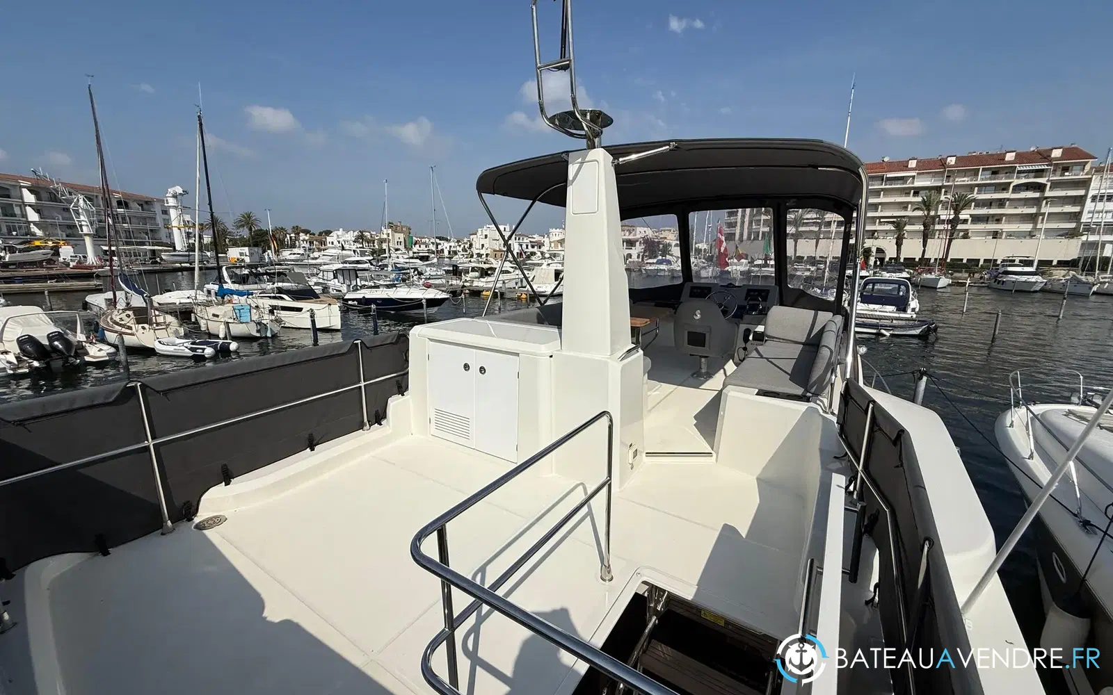 slider 9 Beneteau Swift Trawler 41 Fly