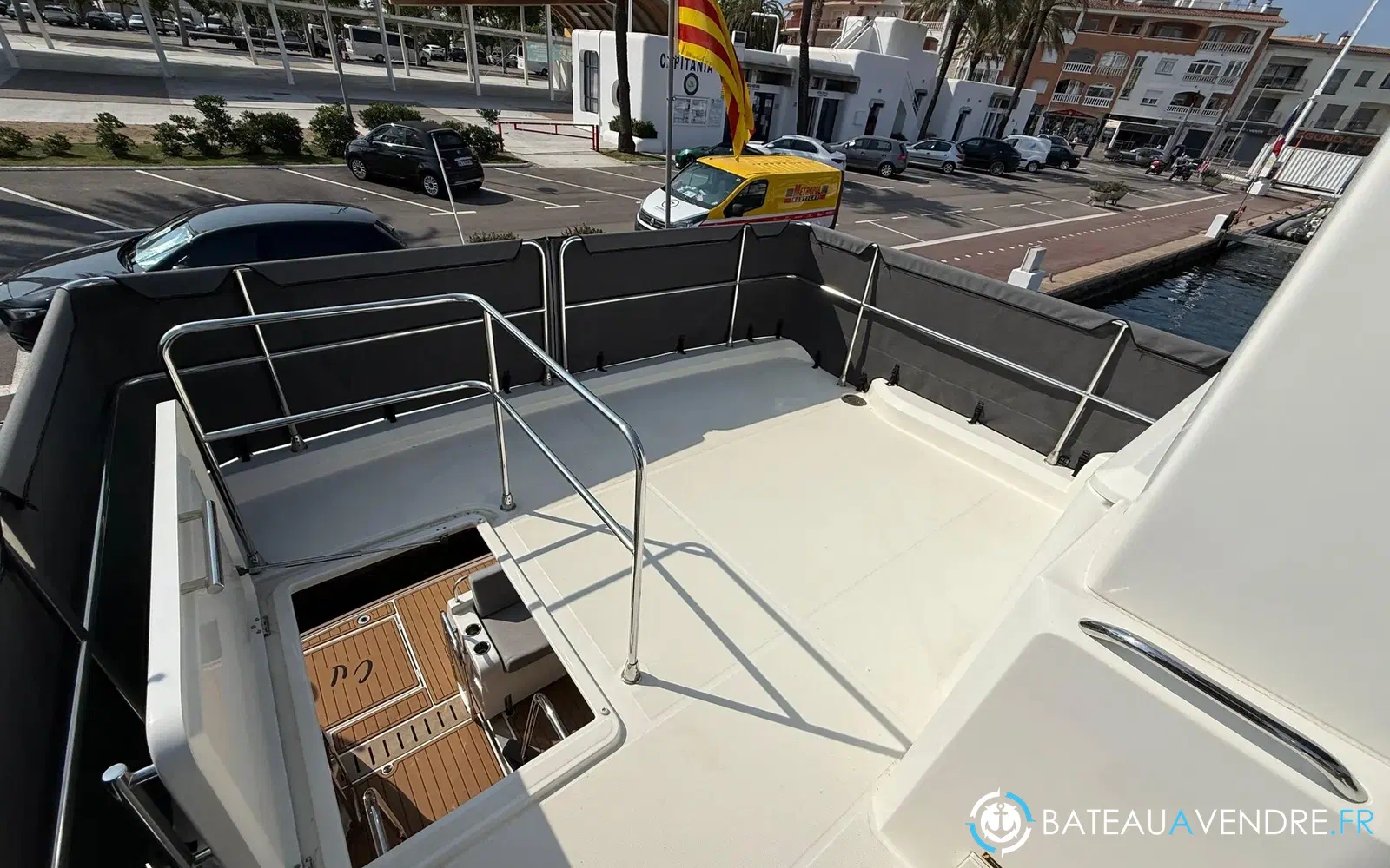 slider 10 Beneteau Swift Trawler 41 Fly