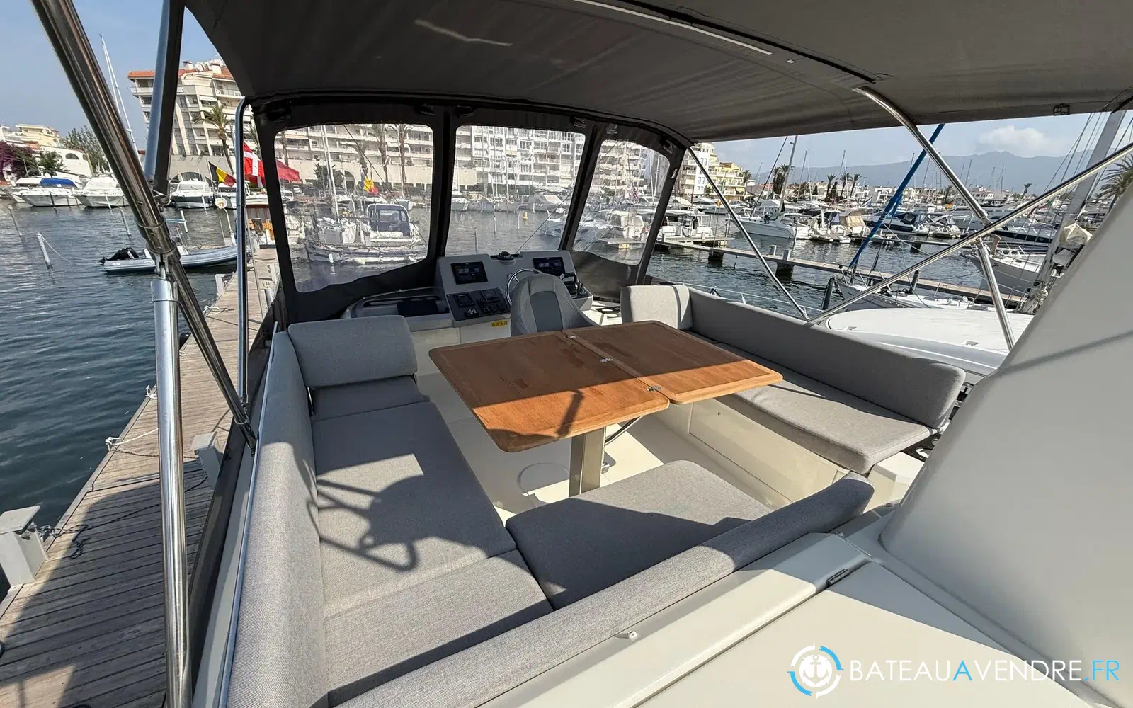 slider 19 Beneteau Swift Trawler 41 Fly