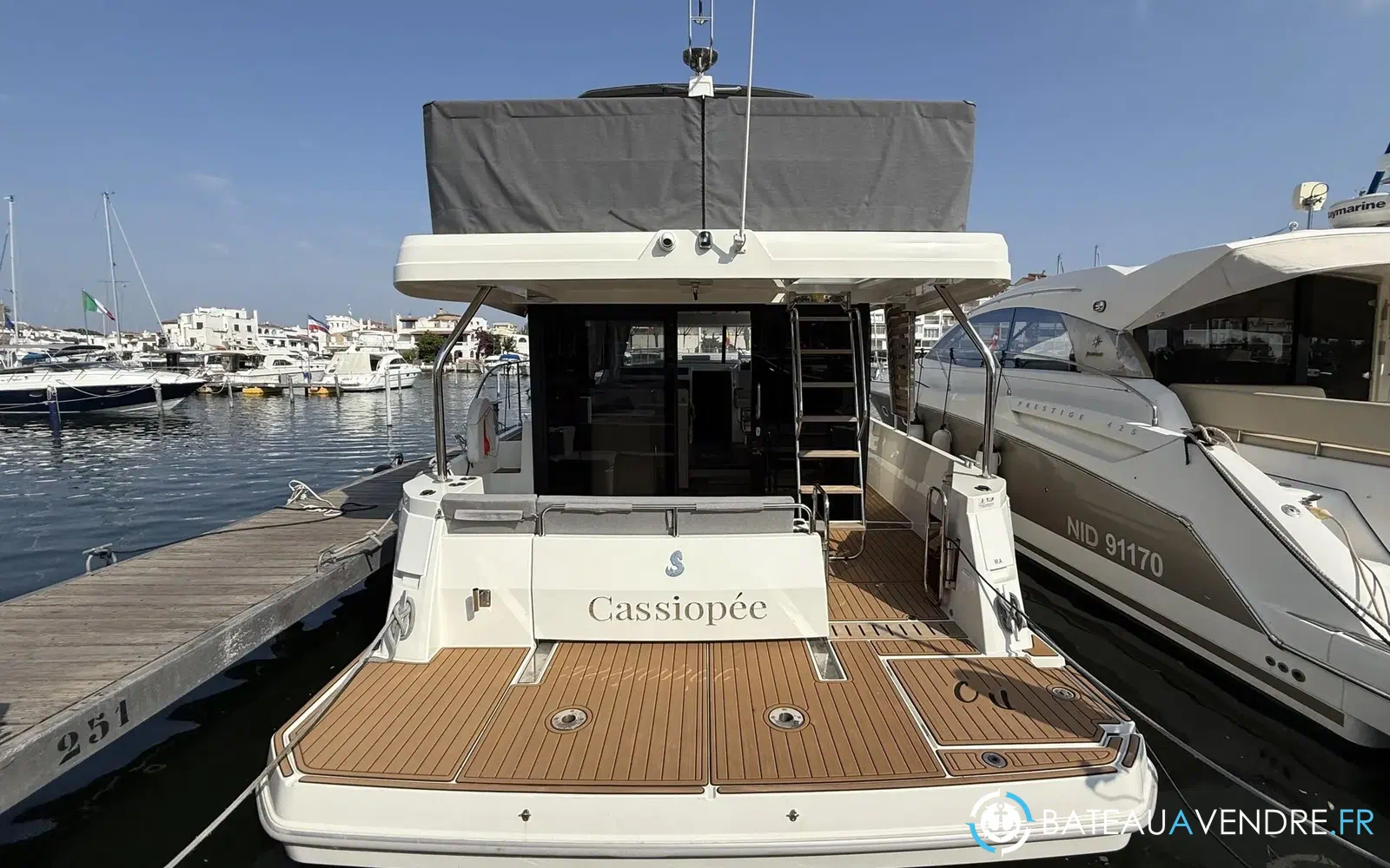 slider 5 Beneteau Swift Trawler 41 Fly