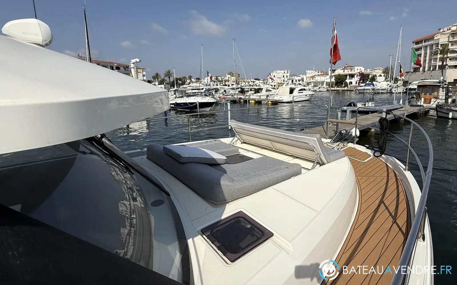 slider 8 Beneteau Swift Trawler 41 Fly