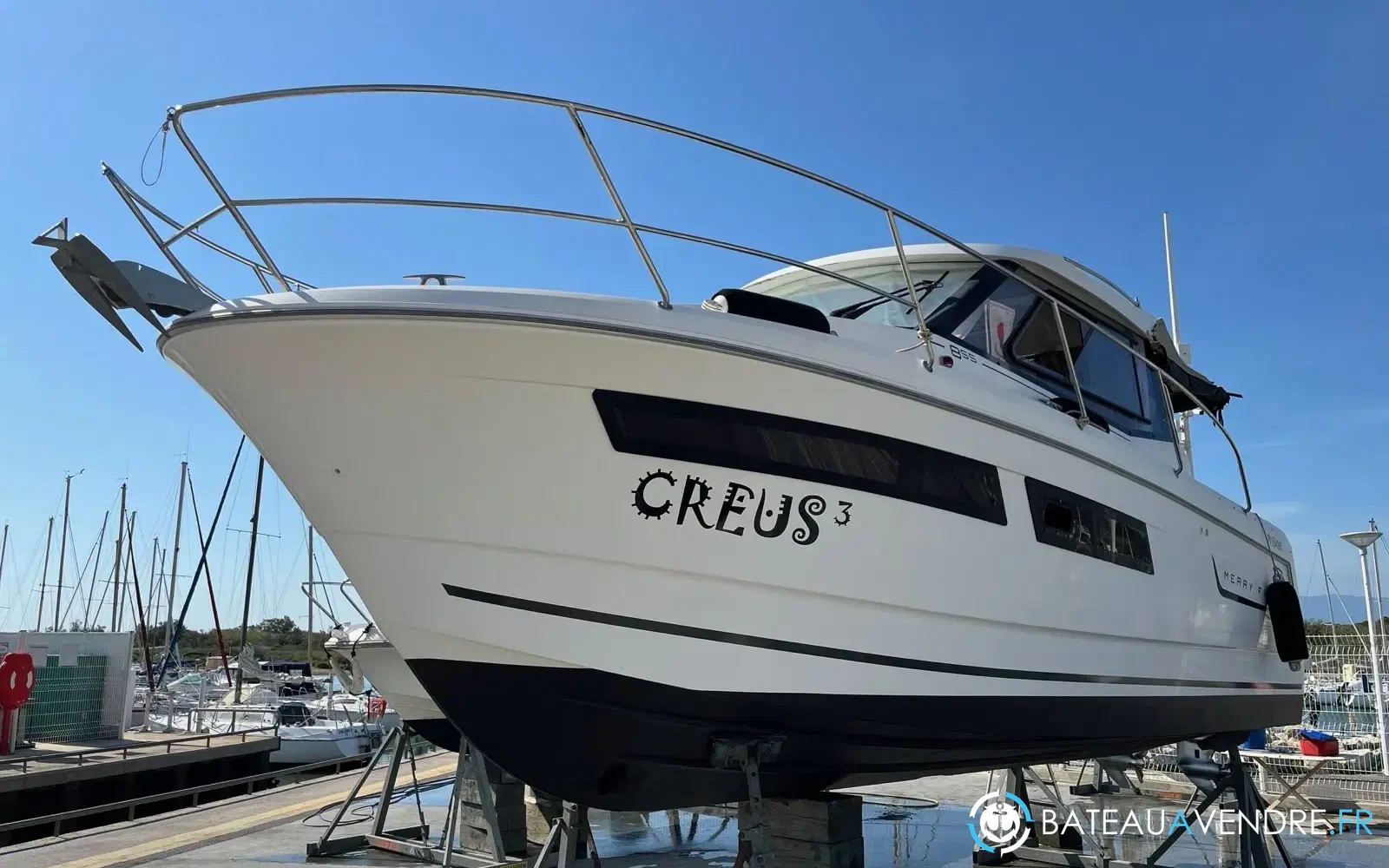 slider 0 Jeanneau Merry Fisher 855