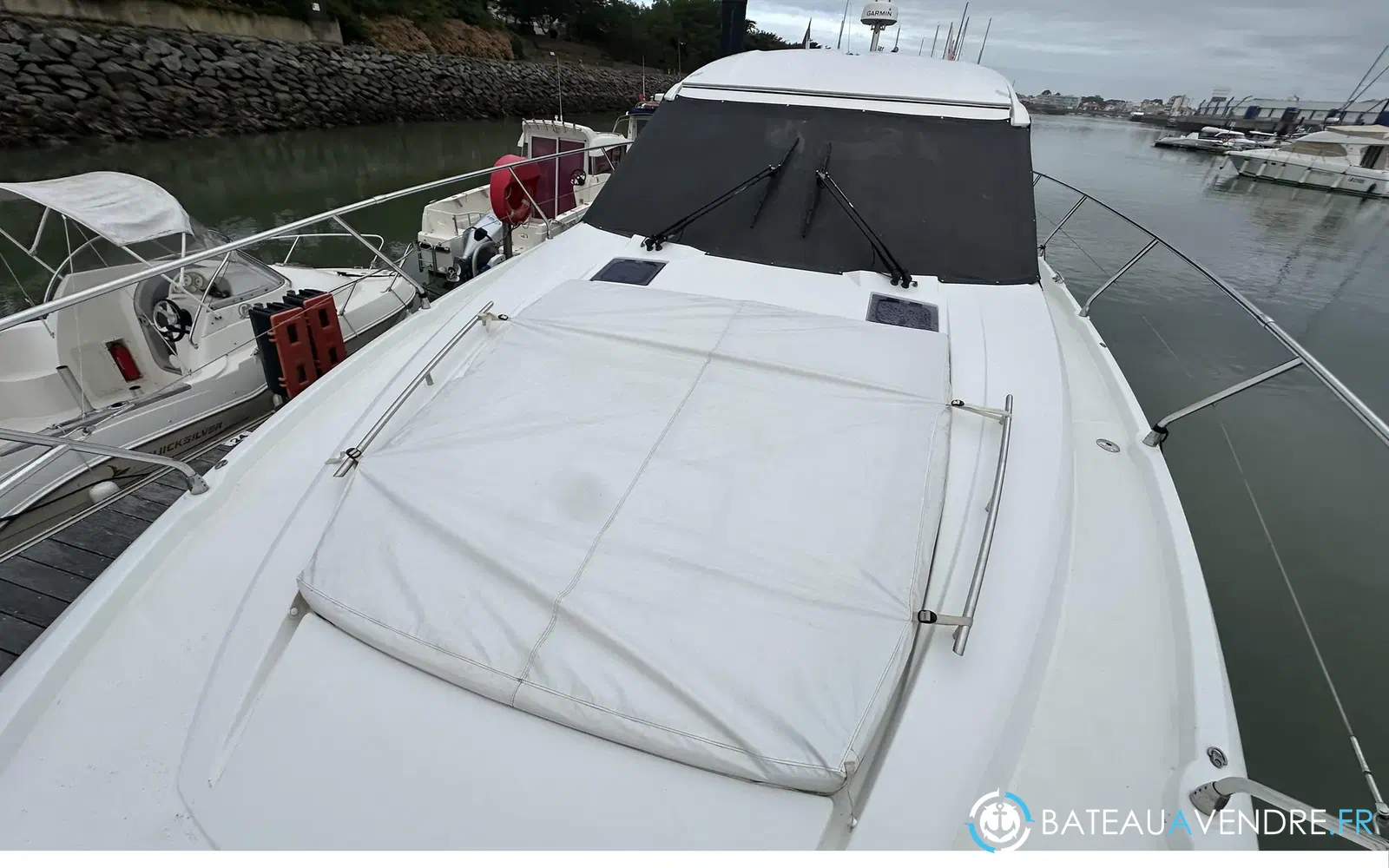 slider 21 Jeanneau Leader 46