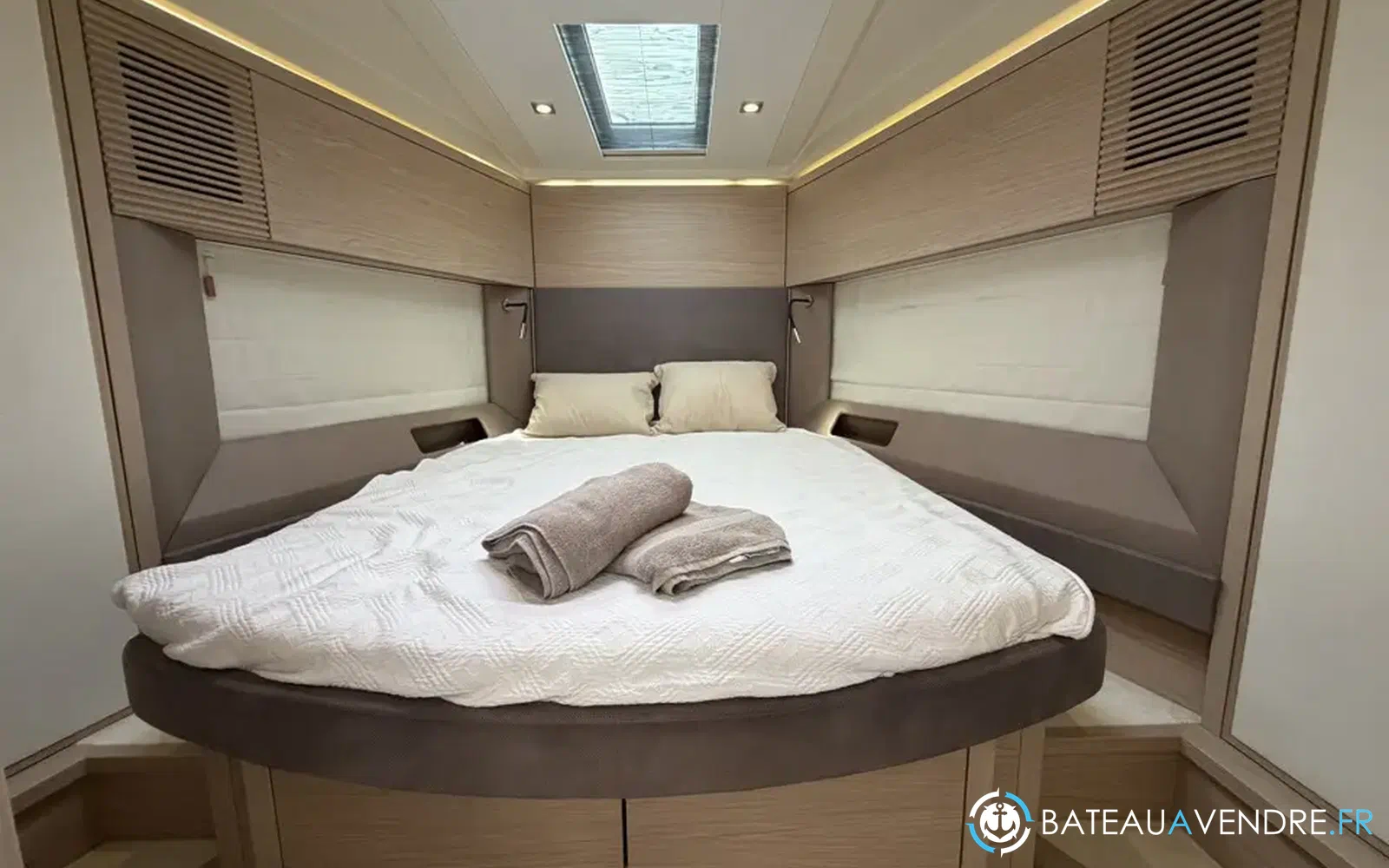 slider 21 Beneteau Monte Carlo 5 S